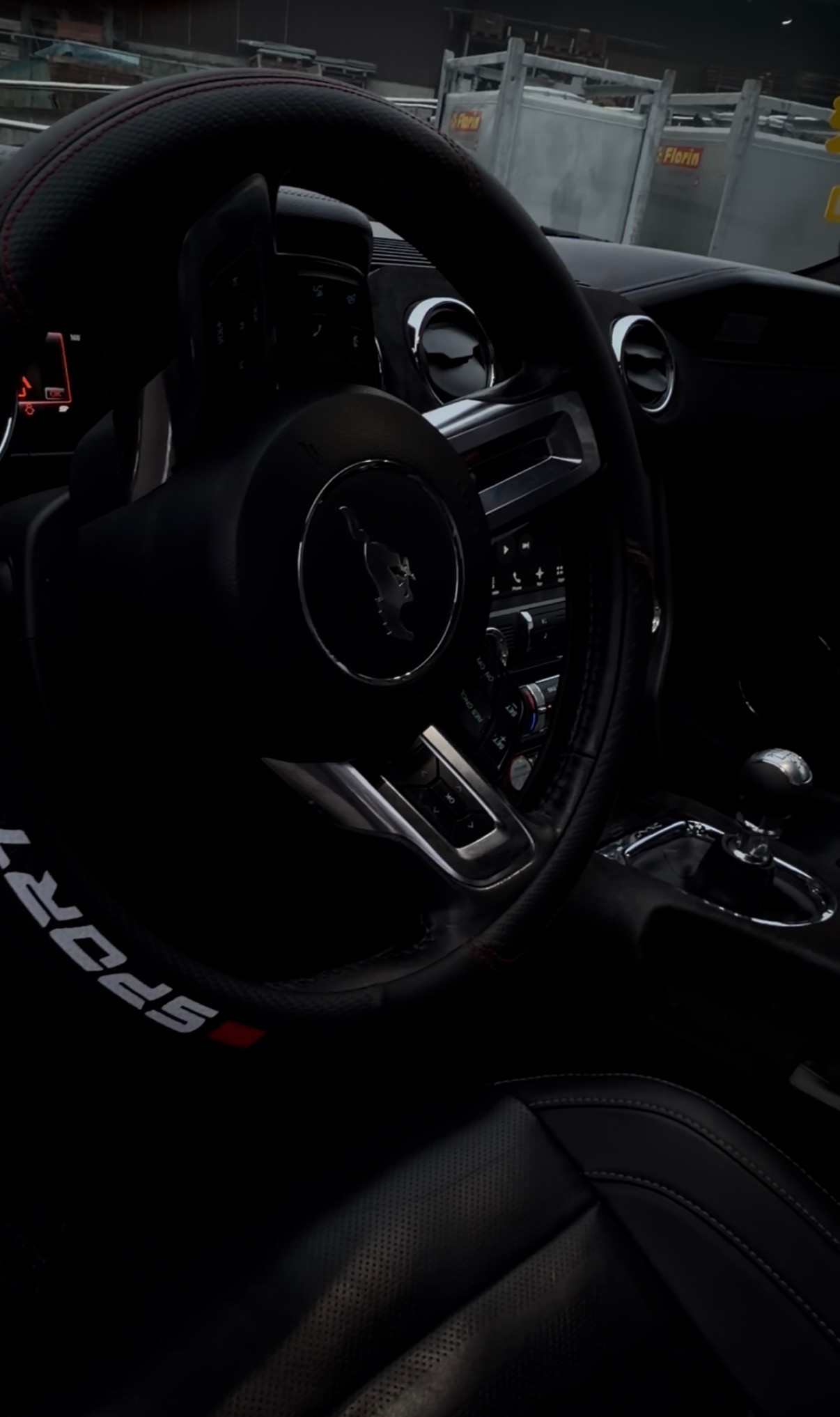 FORD Fastback 5.0 V8 GT-image-3