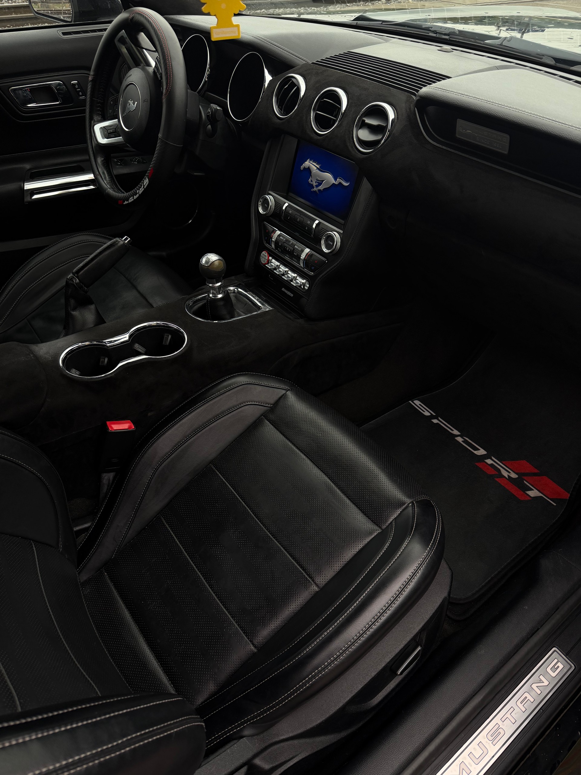 FORD Fastback 5.0 V8 GT-image-4