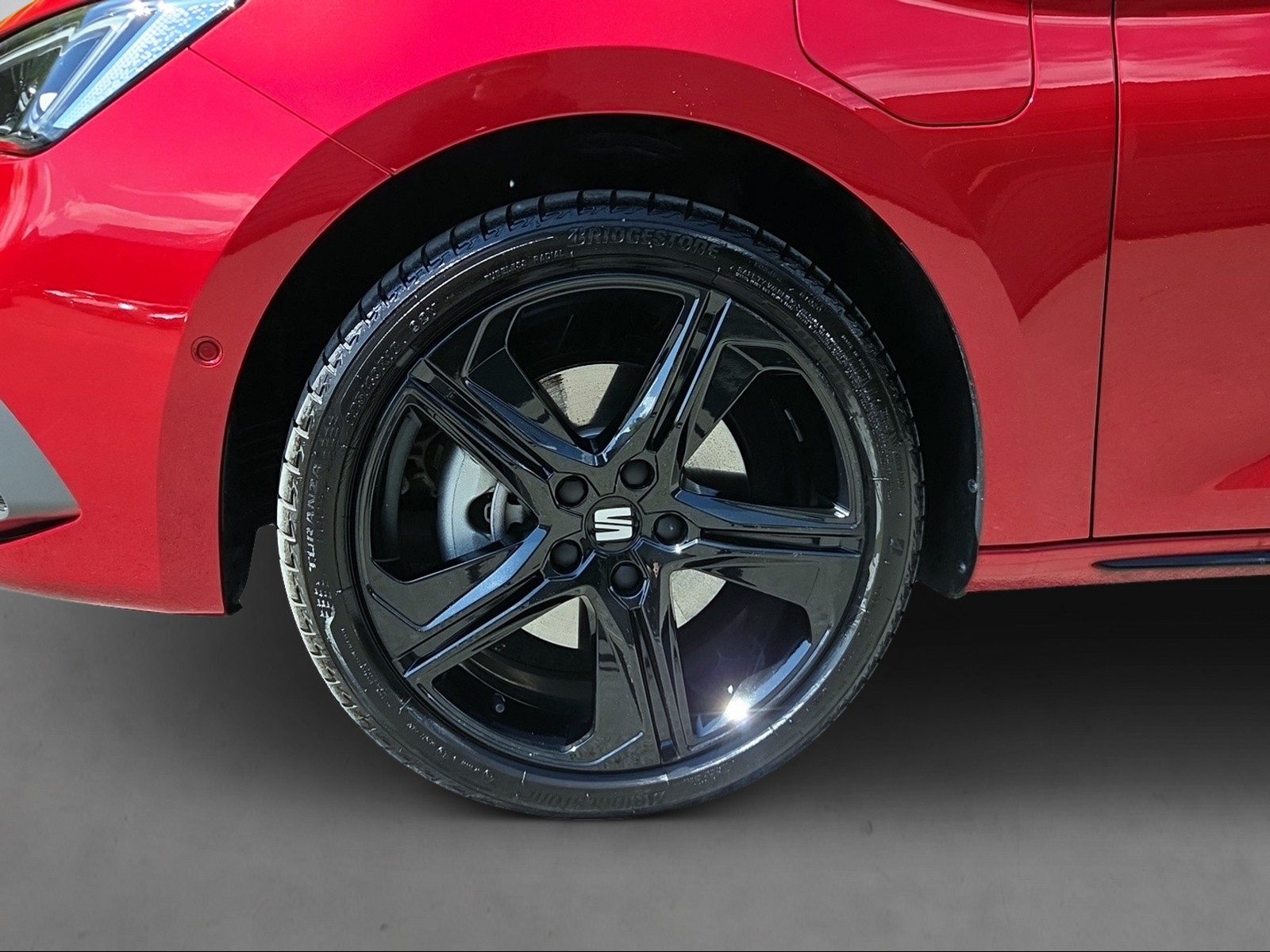 SEAT Leon ST 1.5 eHybrid 75 Edition DSG-image-3