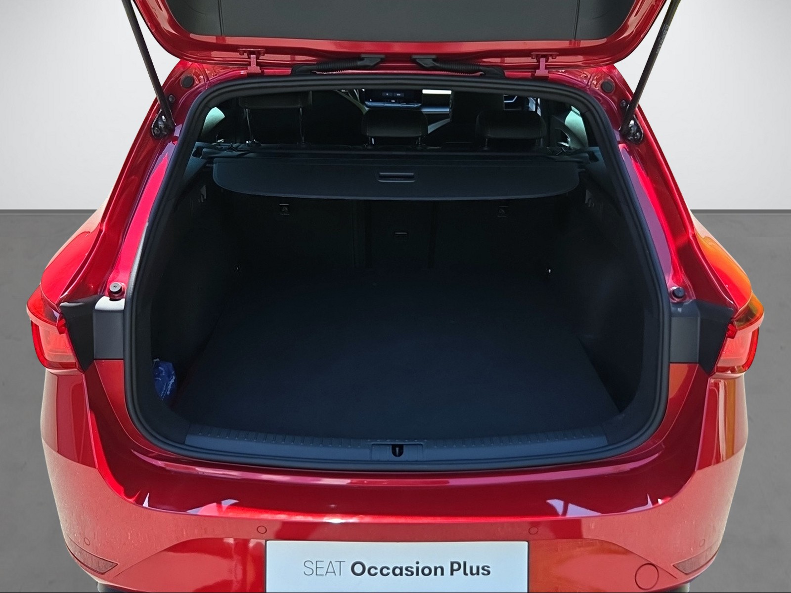 SEAT Leon ST 1.5 eHybrid 75 Edition DSG-image-6