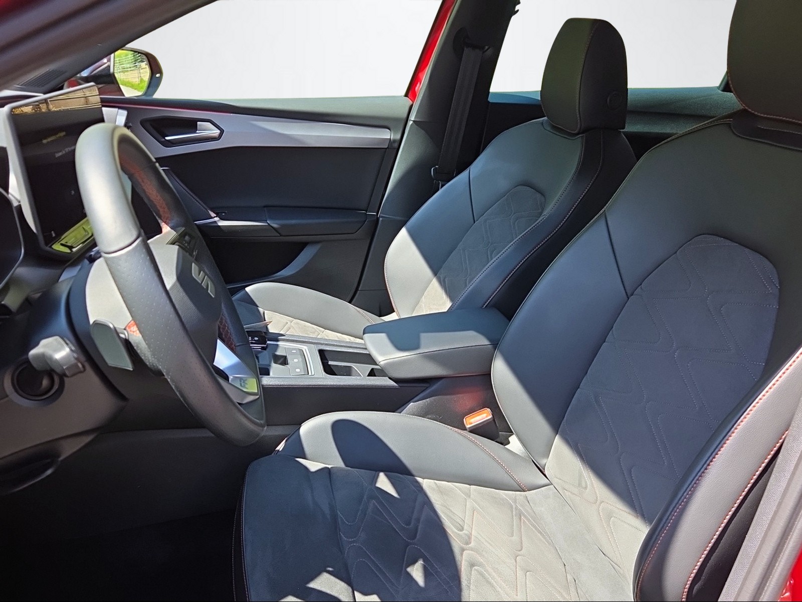 SEAT Leon ST 1.5 eHybrid 75 Edition DSG-image-8