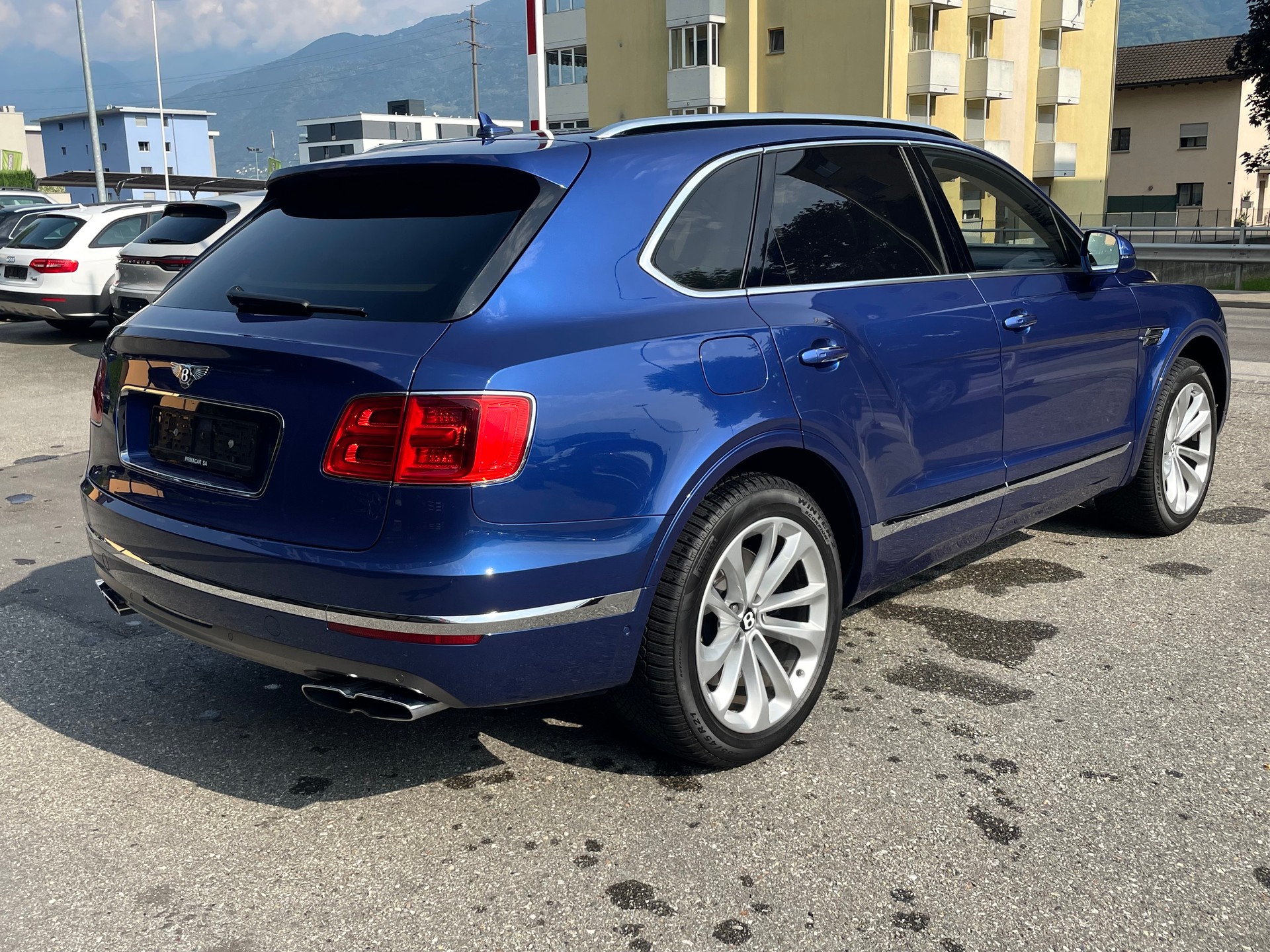 BENTLEY Bentayga V8 Diesel-image-9