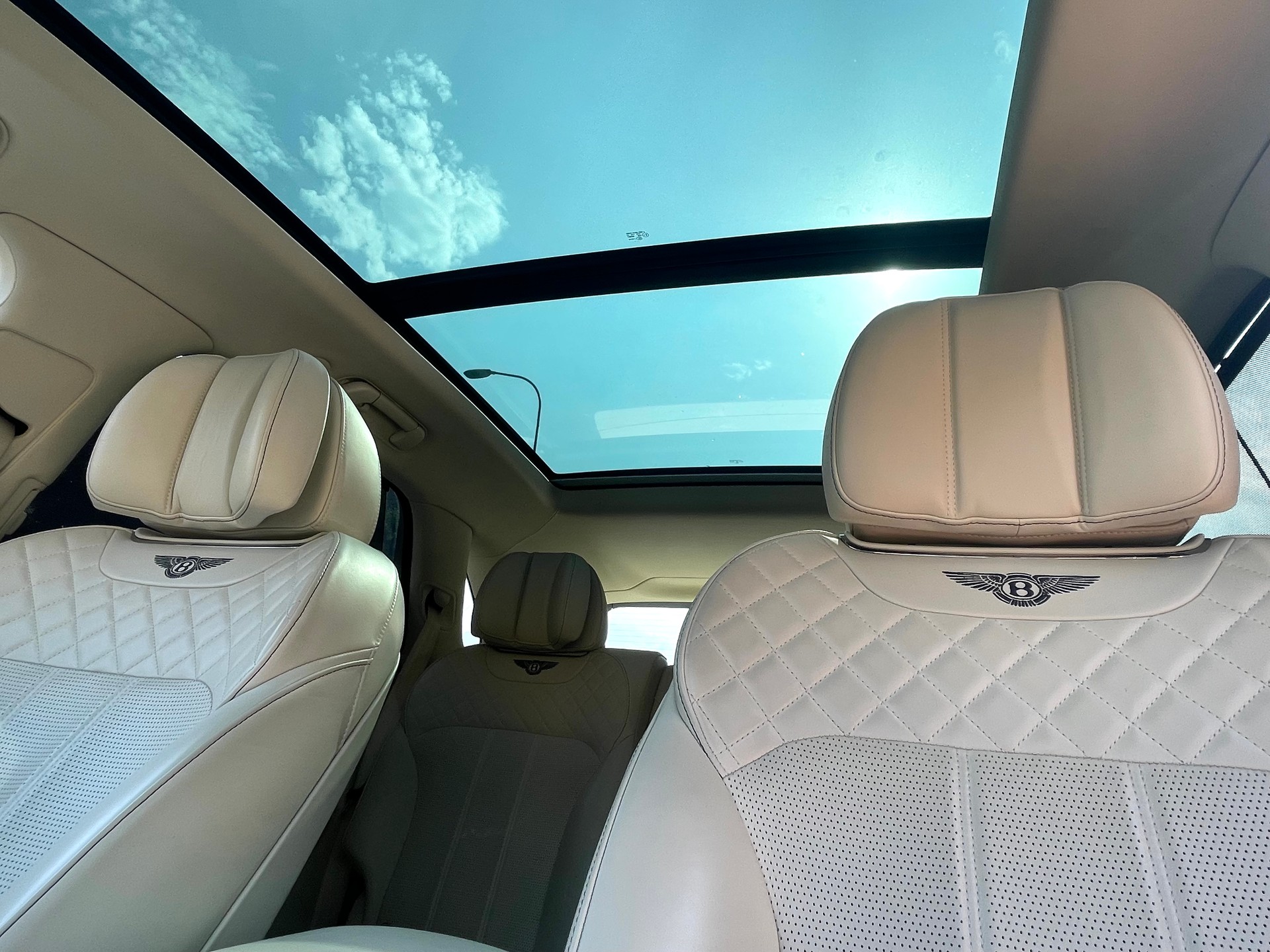 BENTLEY Bentayga V8 Diesel-image-4