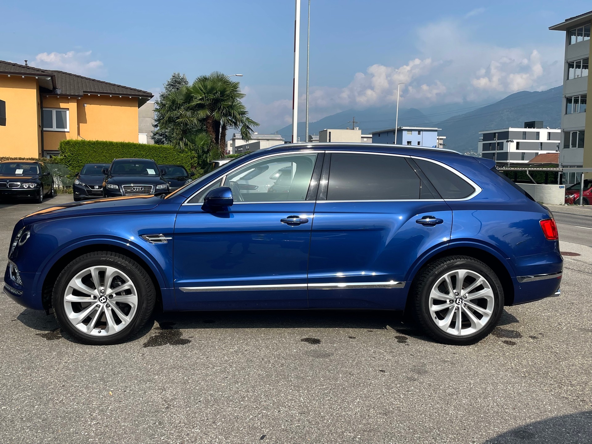 BENTLEY Bentayga V8 Diesel-image-1