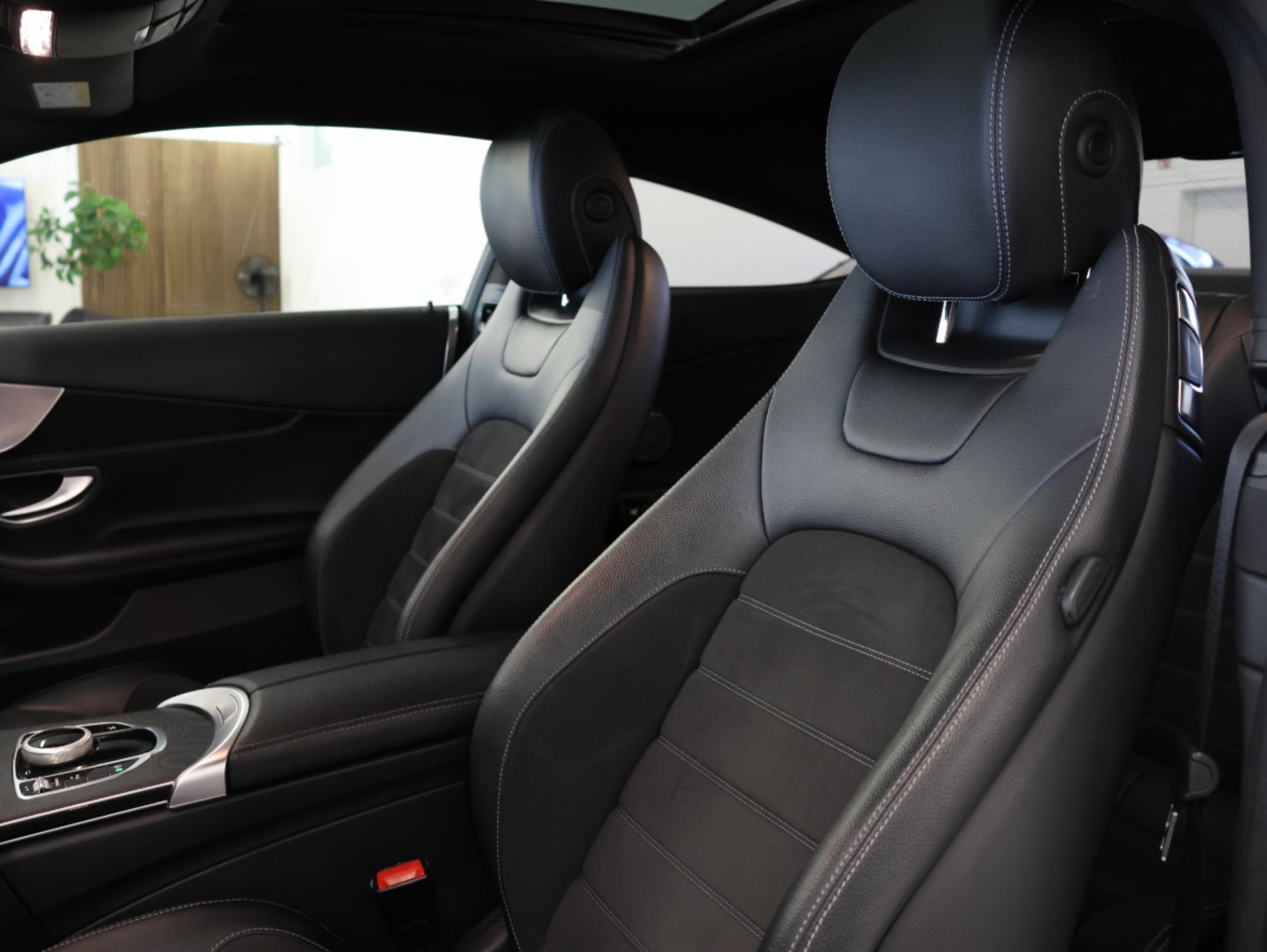 MERCEDES-BENZ C 200 AMG Line Coupé 7G-Tronic *Burmester* *Panorama* *Sitzheizung*-image-12