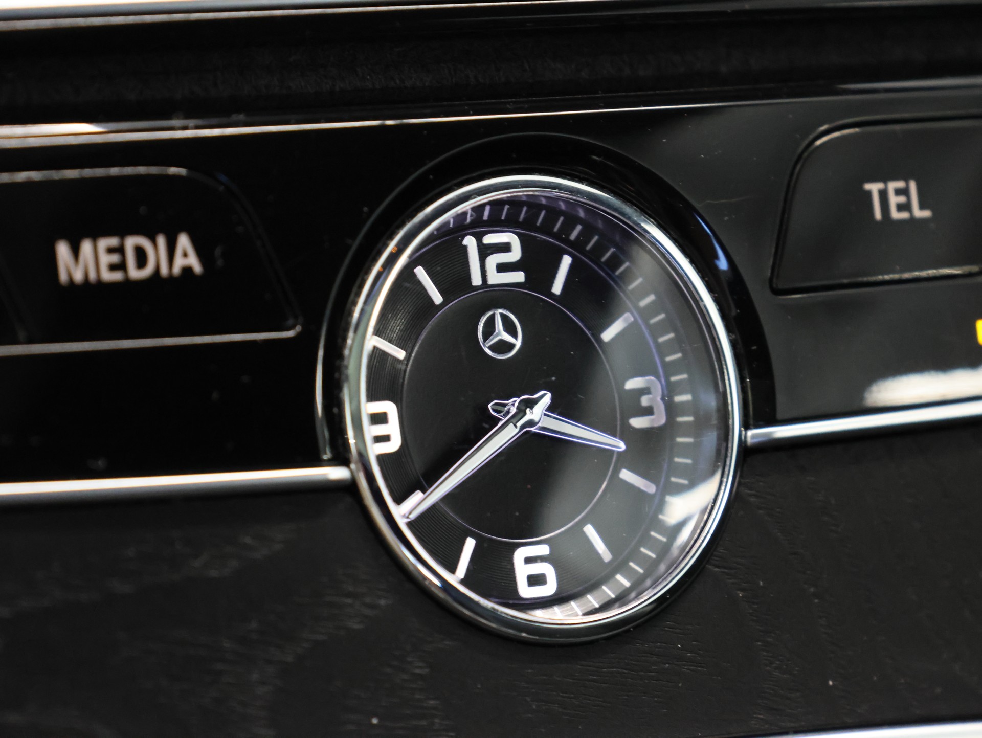 MERCEDES-BENZ C 200 AMG Line Coupé 7G-Tronic *Burmester* *Panorama* *Sitzheizung*-image-19