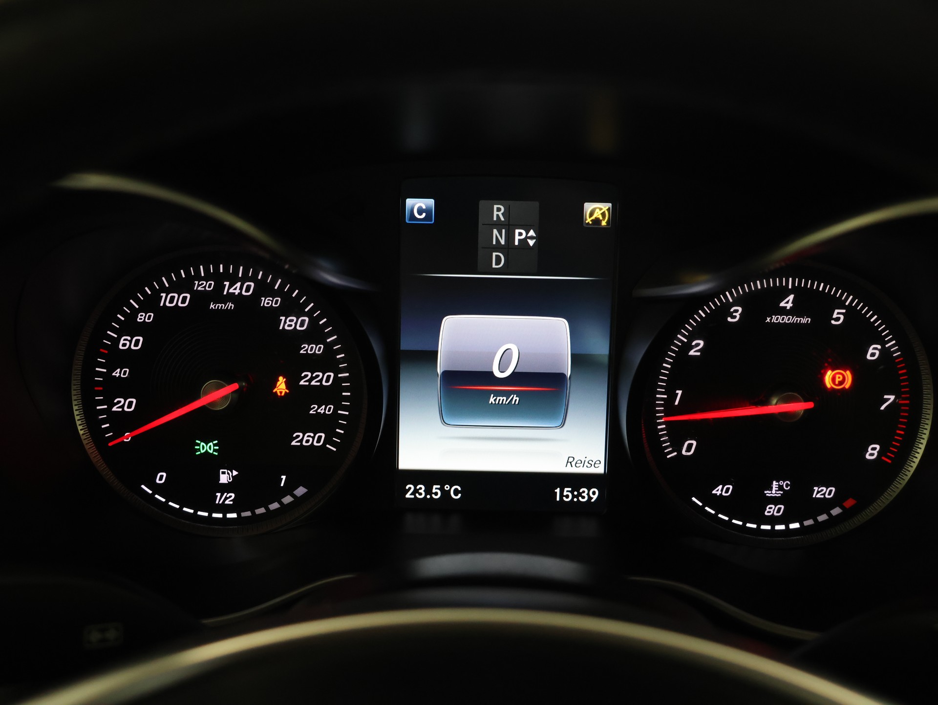 MERCEDES-BENZ C 200 AMG Line Coupé 7G-Tronic *Burmester* *Panorama* *Sitzheizung*-image-16