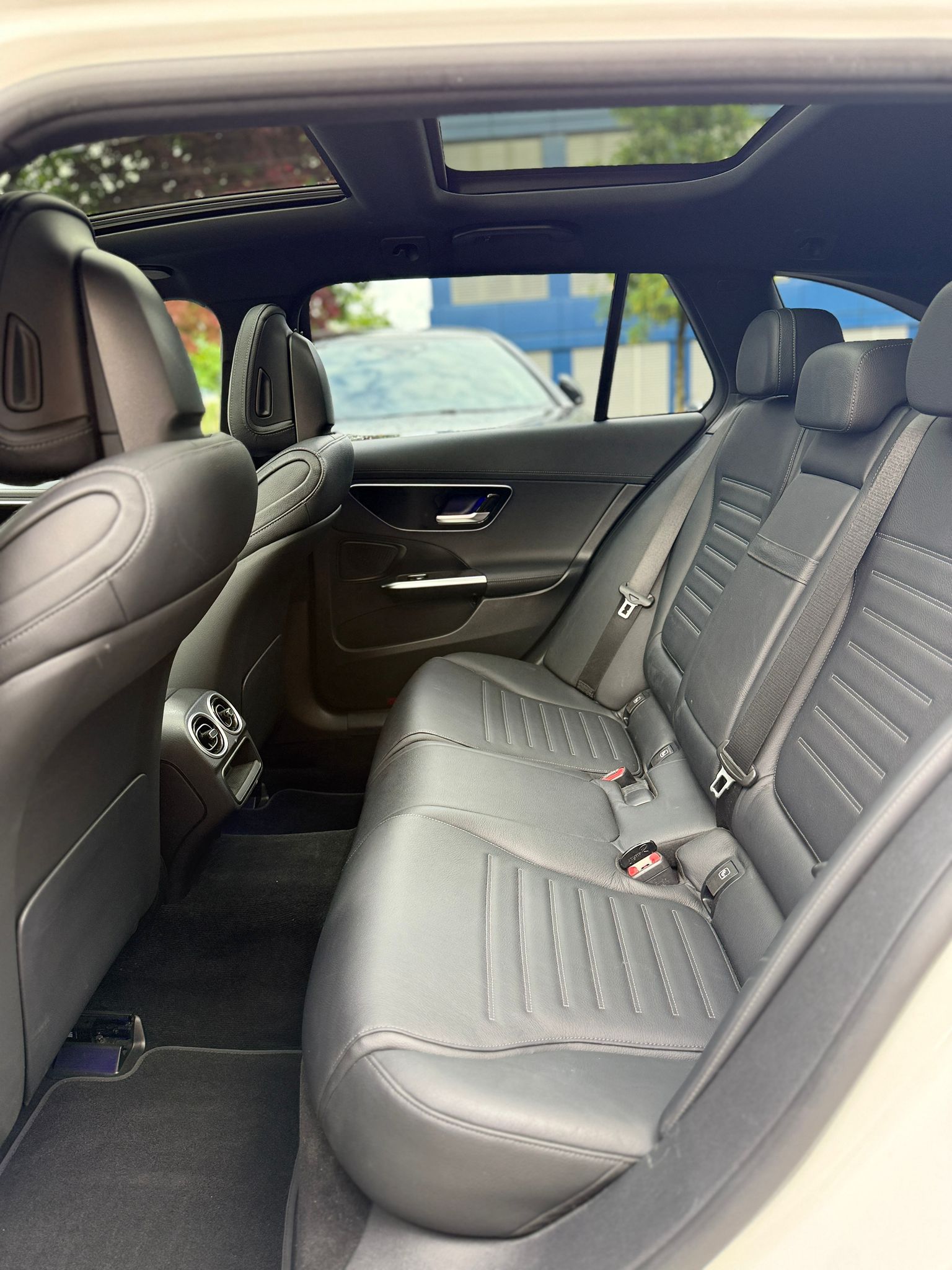 MERCEDES-BENZ C 200 AMG Line 4matic Kombi-image-11