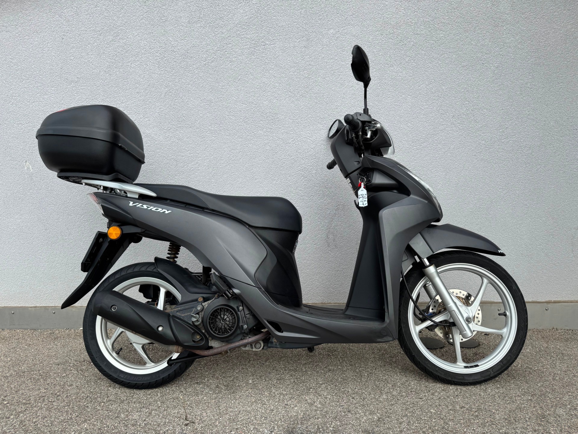 HONDA NSC Vision 110 16''-showroom-element-2