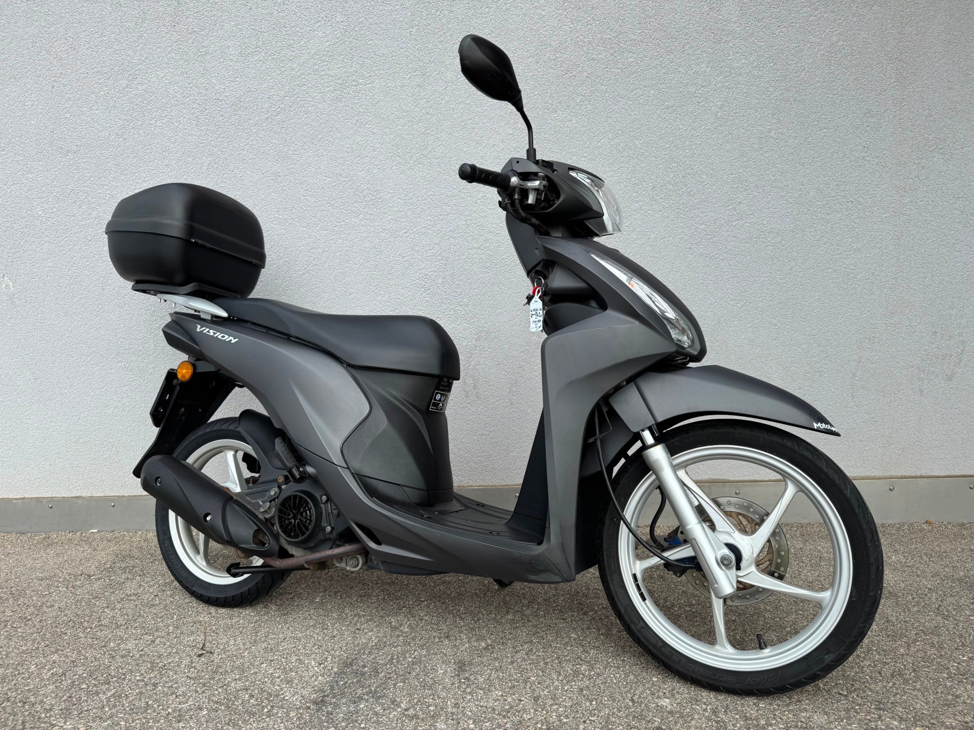 HONDA NSC Vision 110 16''-showroom-element-1
