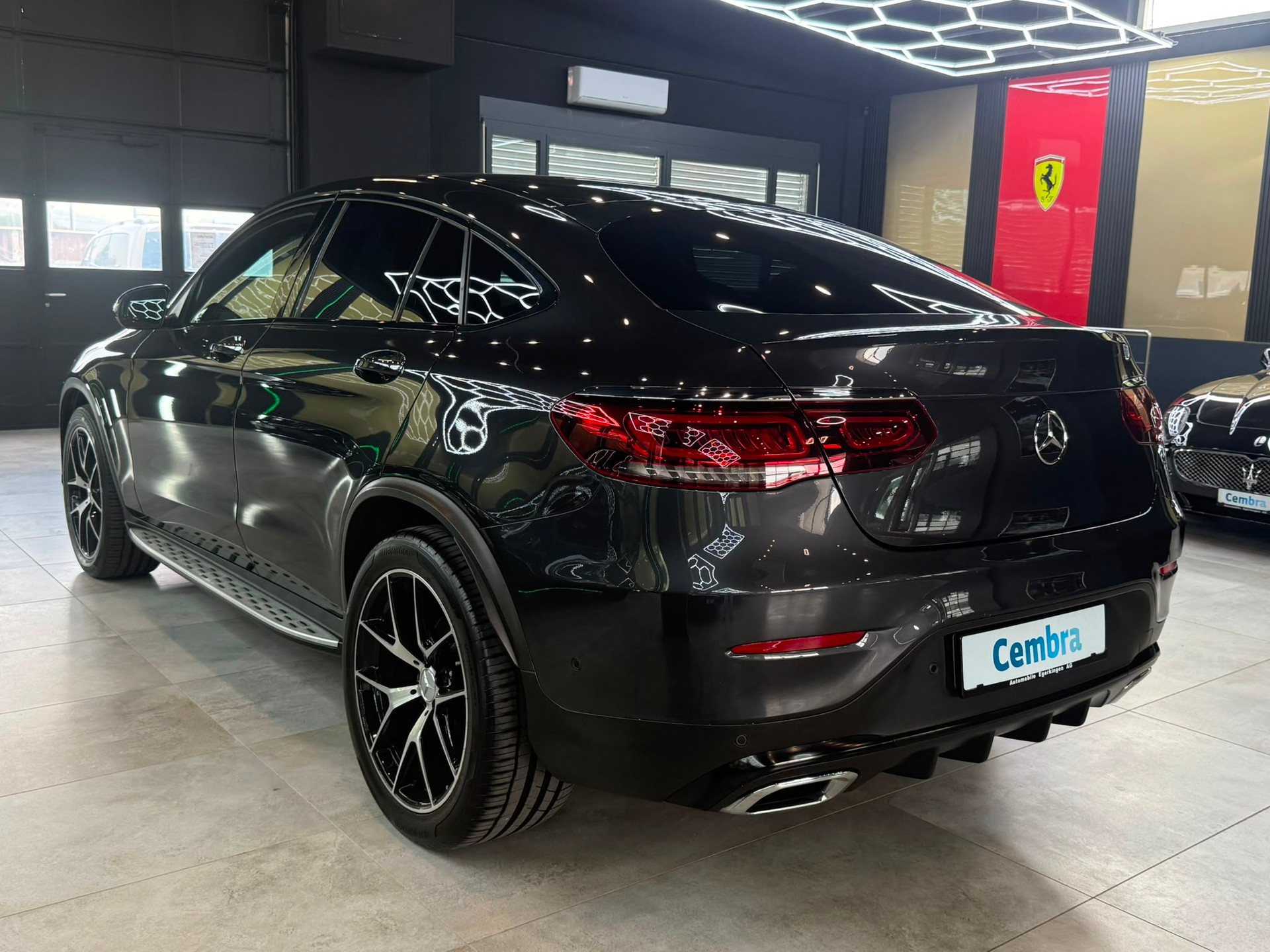 MERCEDES-BENZ GLC Coupé 300 d AMG Line 4Matic 9G-Tronic-image-6