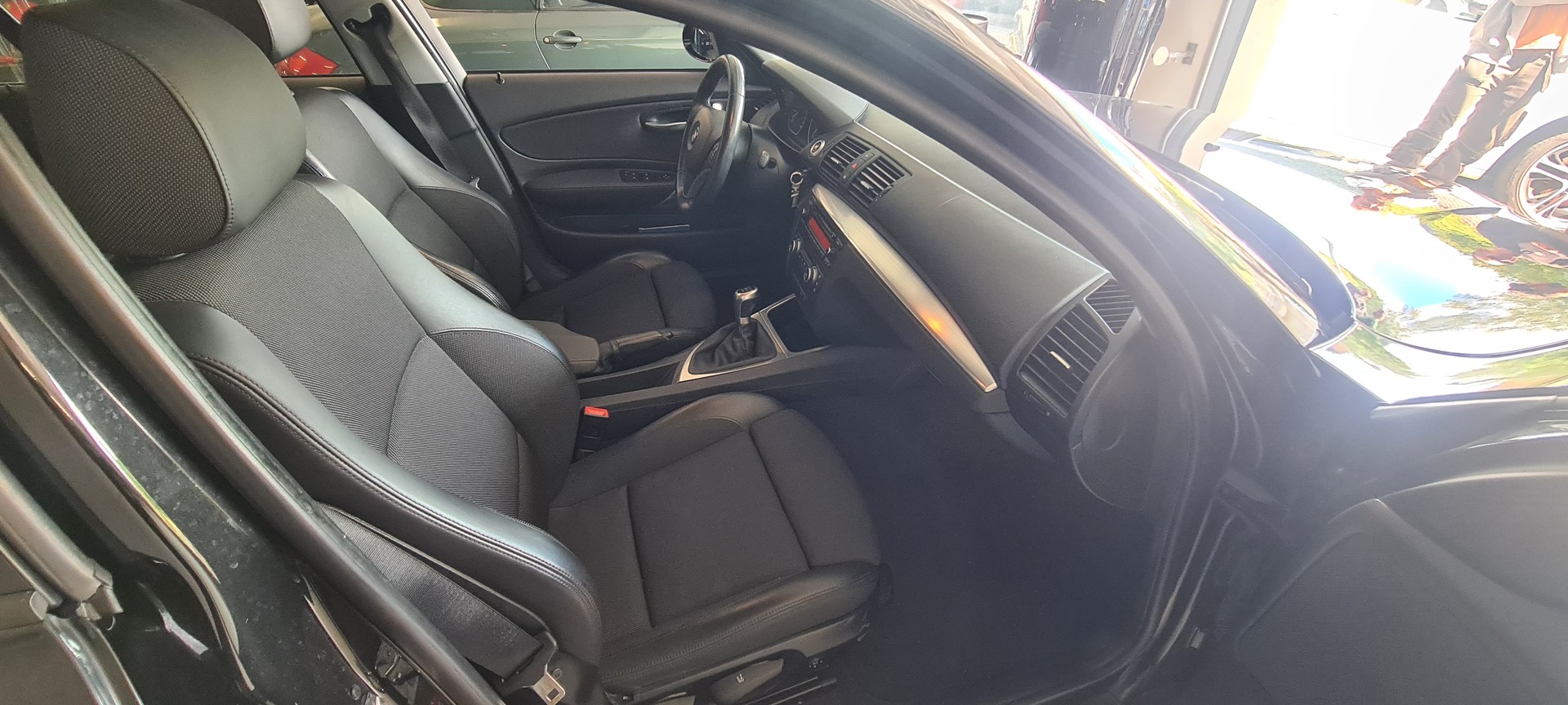 BMW 123d-image-8