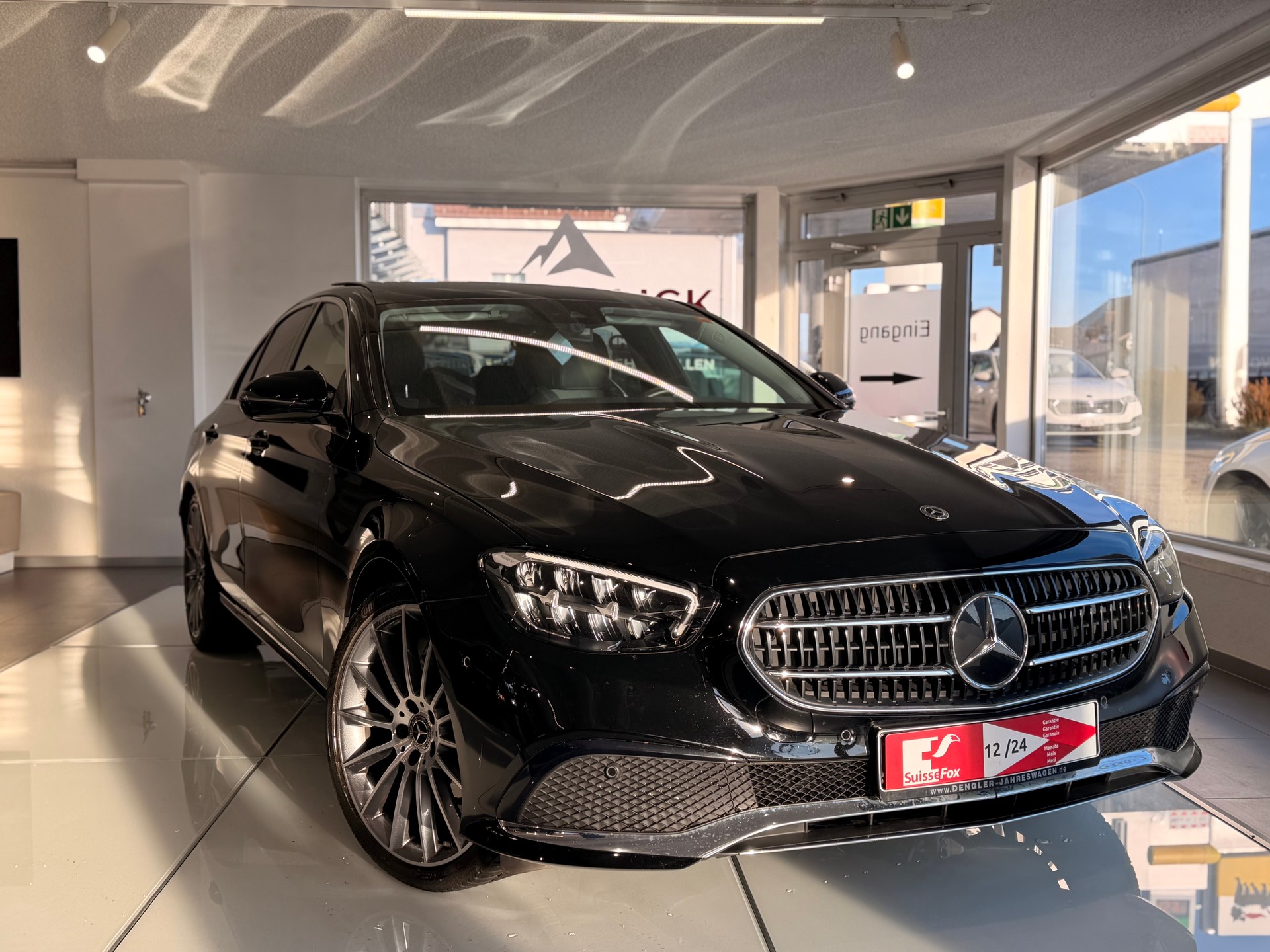 MERCEDES-BENZ E 200 d Avantgarde 9G-Tronic-image-3