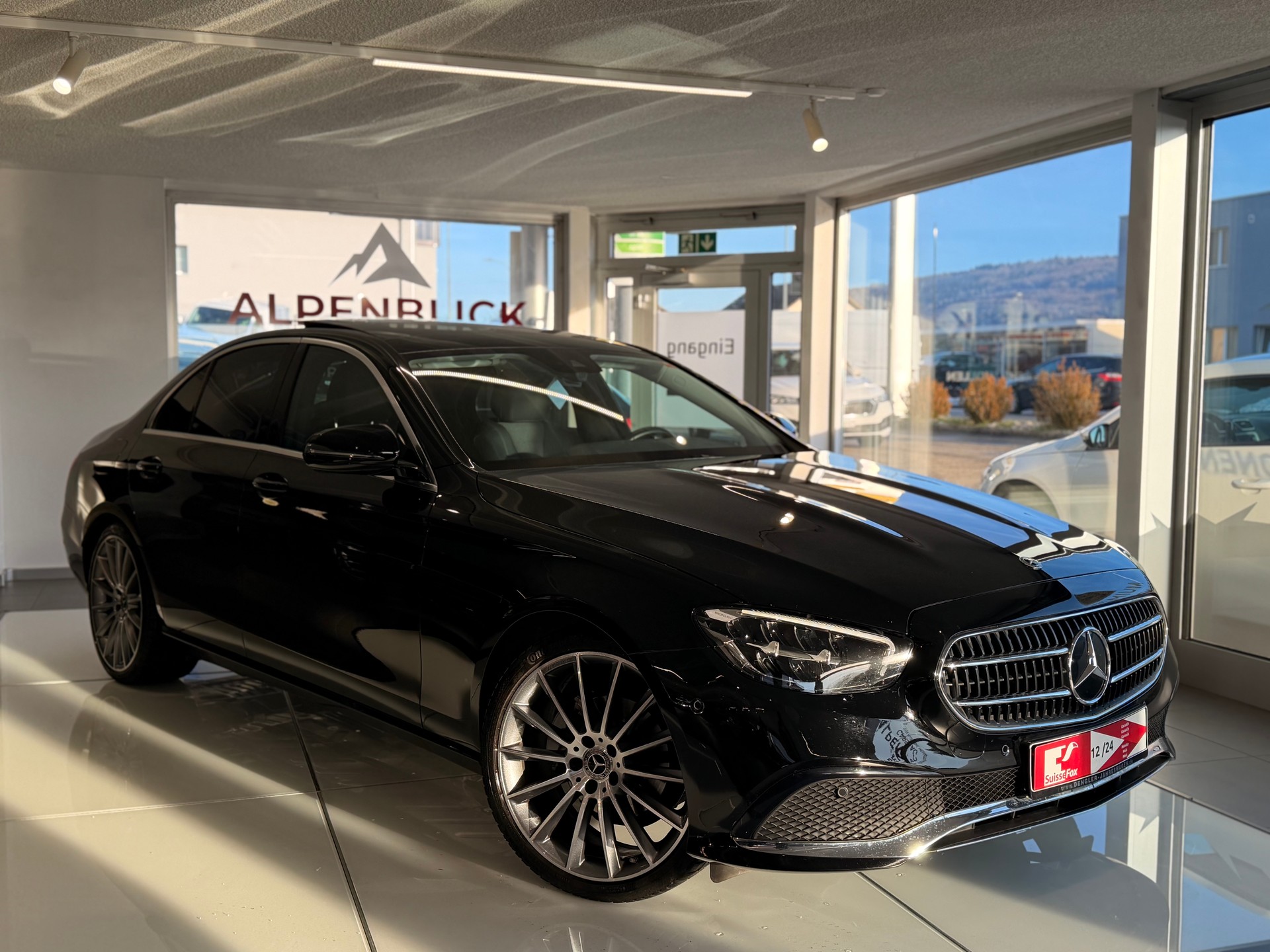 MERCEDES-BENZ E 200 d Avantgarde 9G-Tronic-image-2