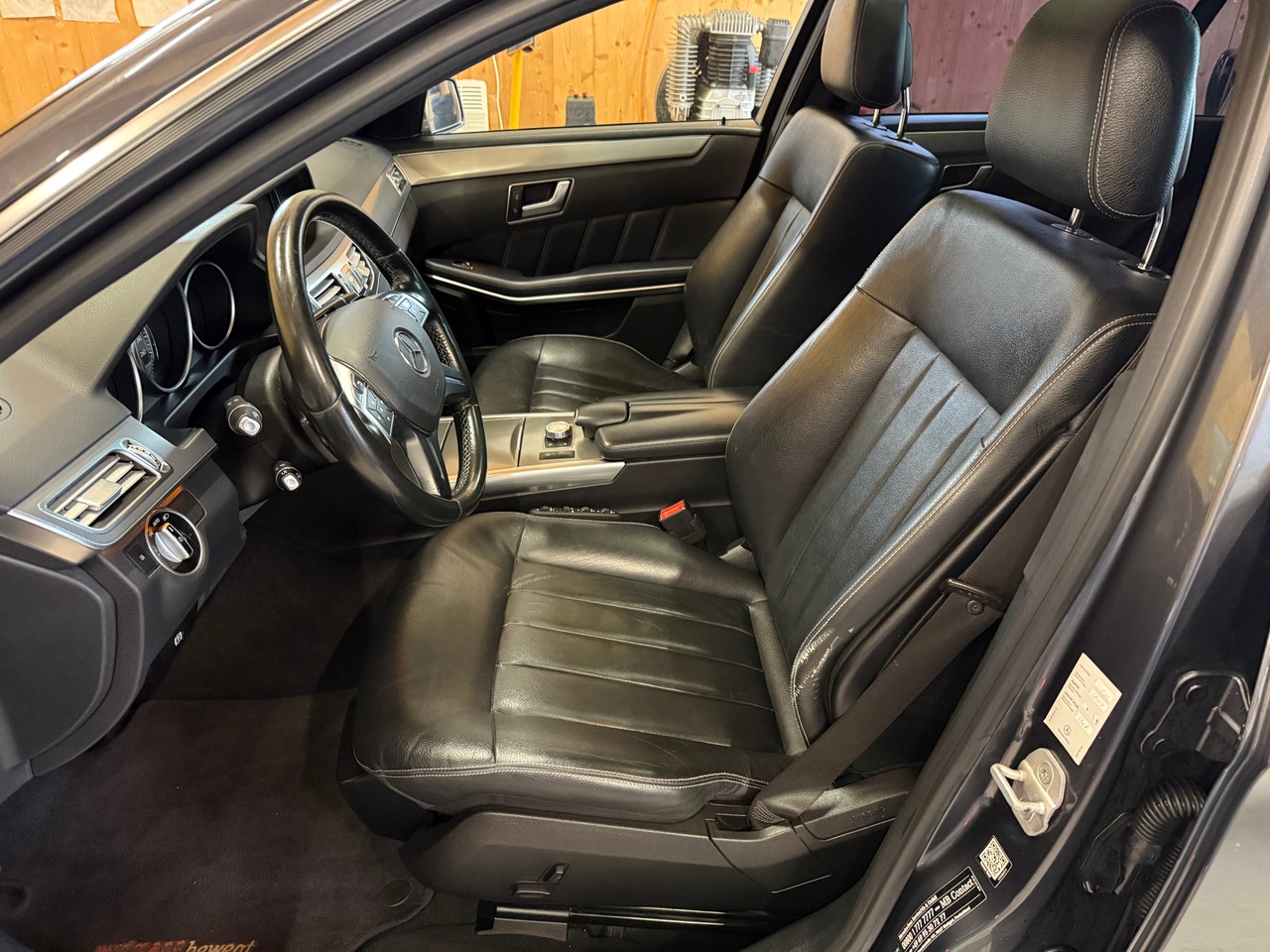 MERCEDES-BENZ E 300 BlueTEC Hybrid Elégance 7G-Tronic-image-7