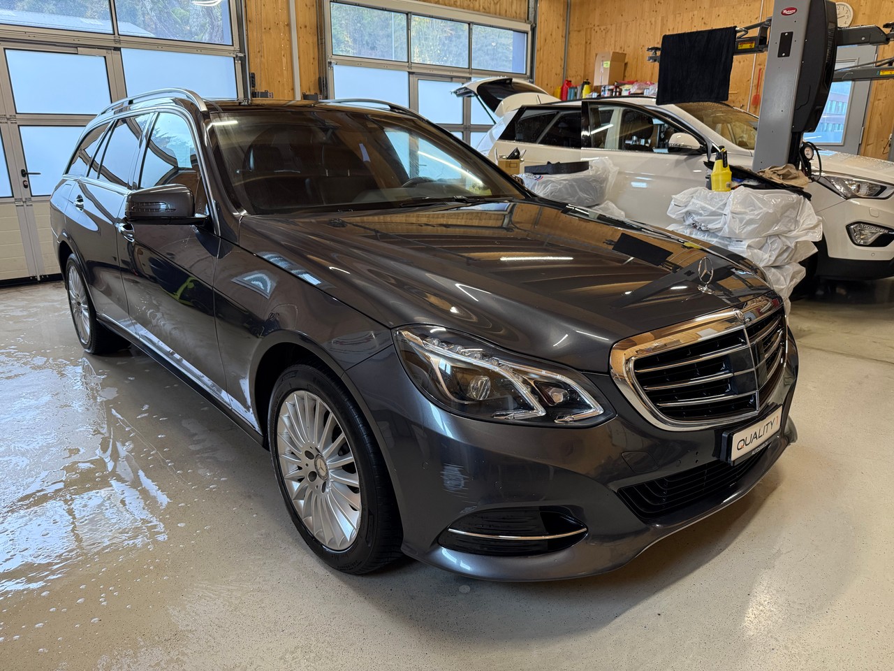 MERCEDES-BENZ E 300 BlueTEC Hybrid Elégance 7G-Tronic-image-2