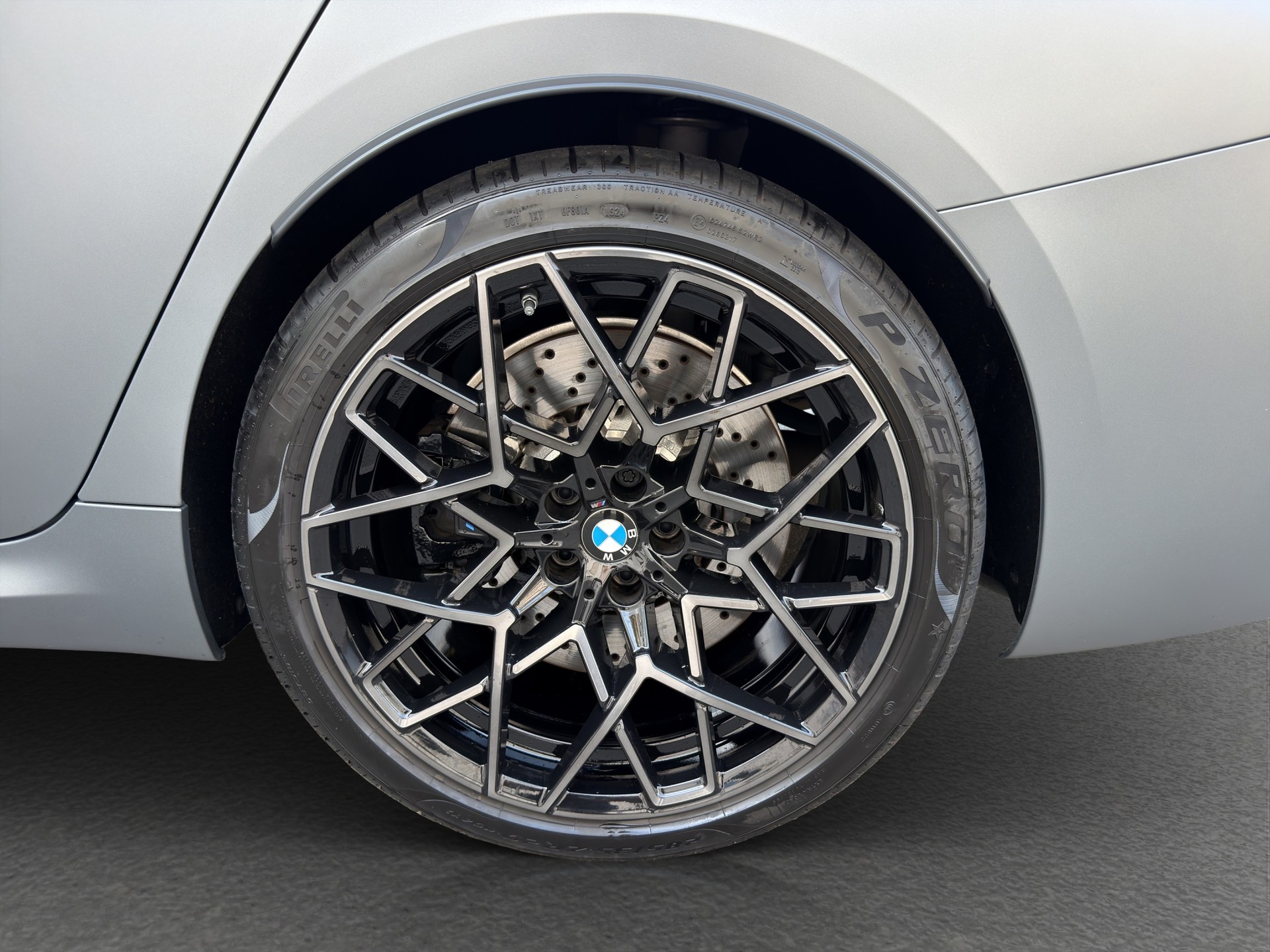 BMW M8 xDrive M Competition Steptronic-image-15