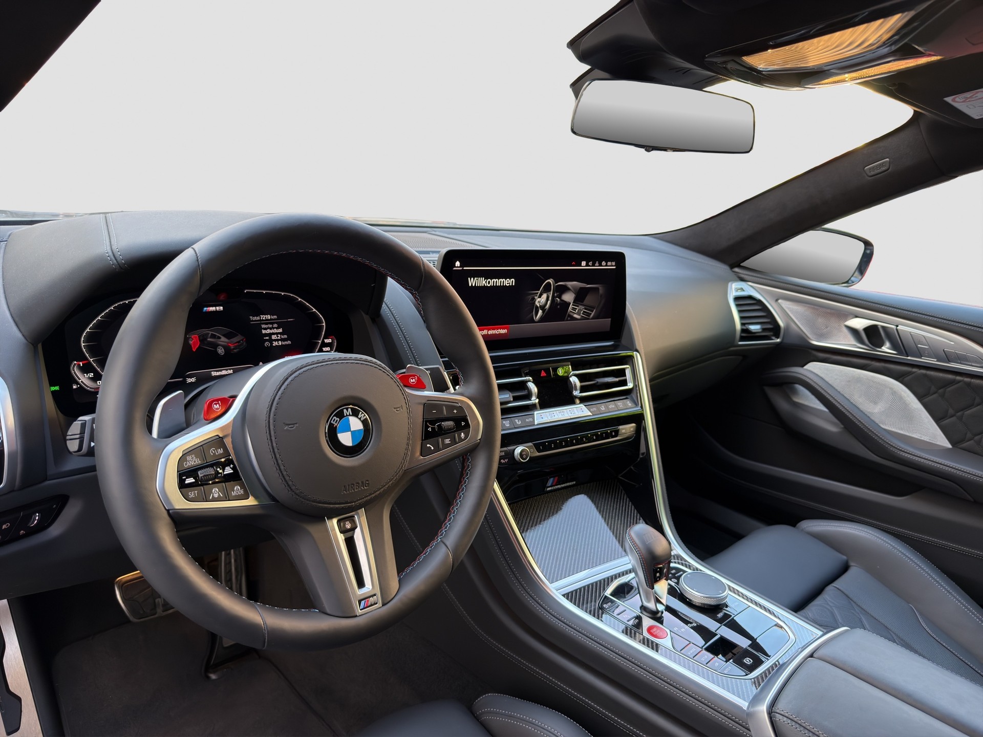 BMW M8 xDrive M Competition Steptronic-image-8