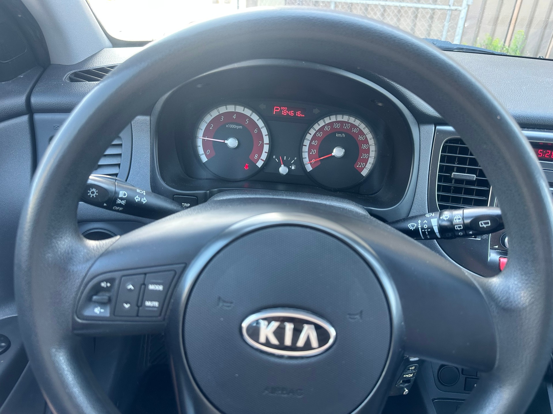 KIA Rio 1.6 CVVT Trend-image-10