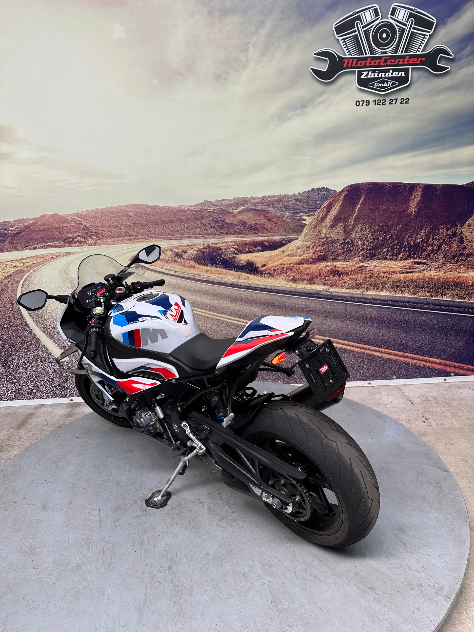 BMW M 1000 RR Akrapovic Carbon-image-5