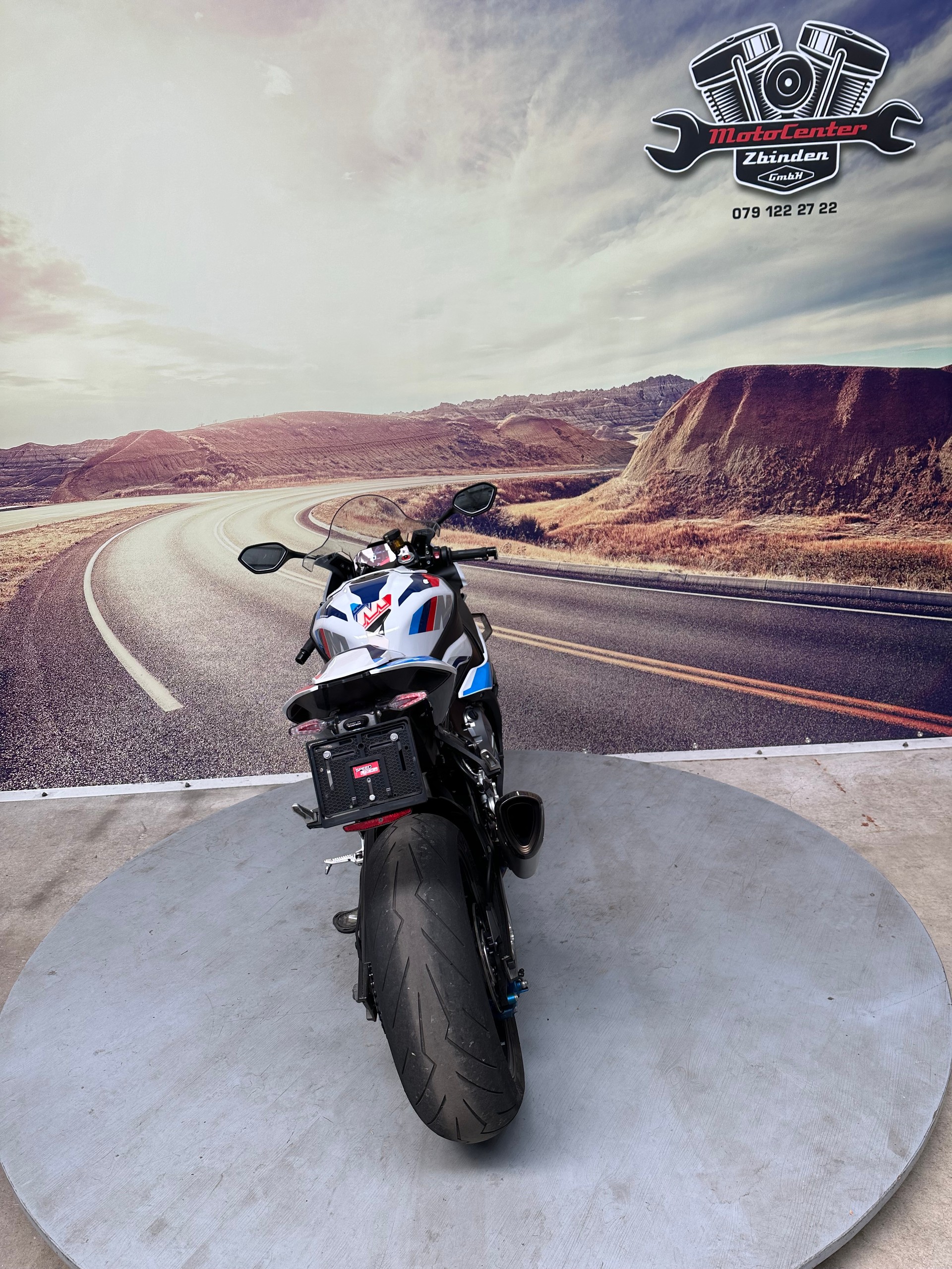 BMW M 1000 RR Akrapovic Carbon-image-7