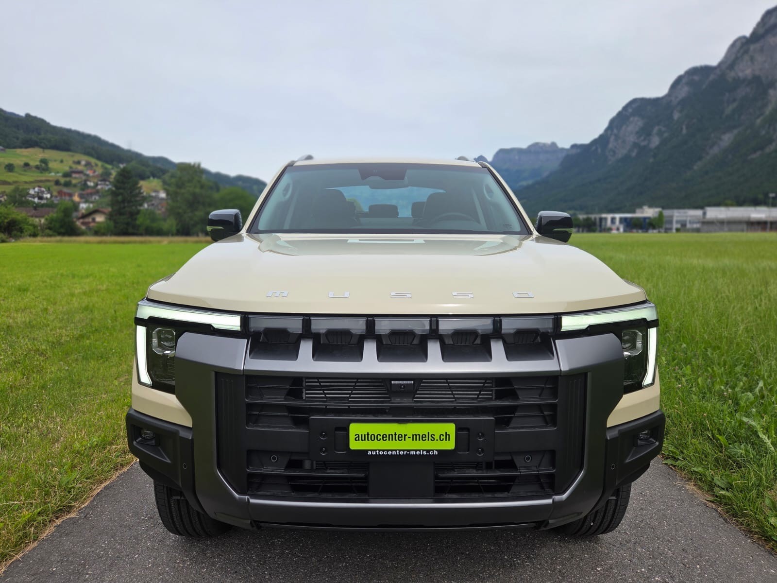 KGM-SsangYong Musso 2.2 e-XDI Titanium new Wildtrack MJ27-image-2