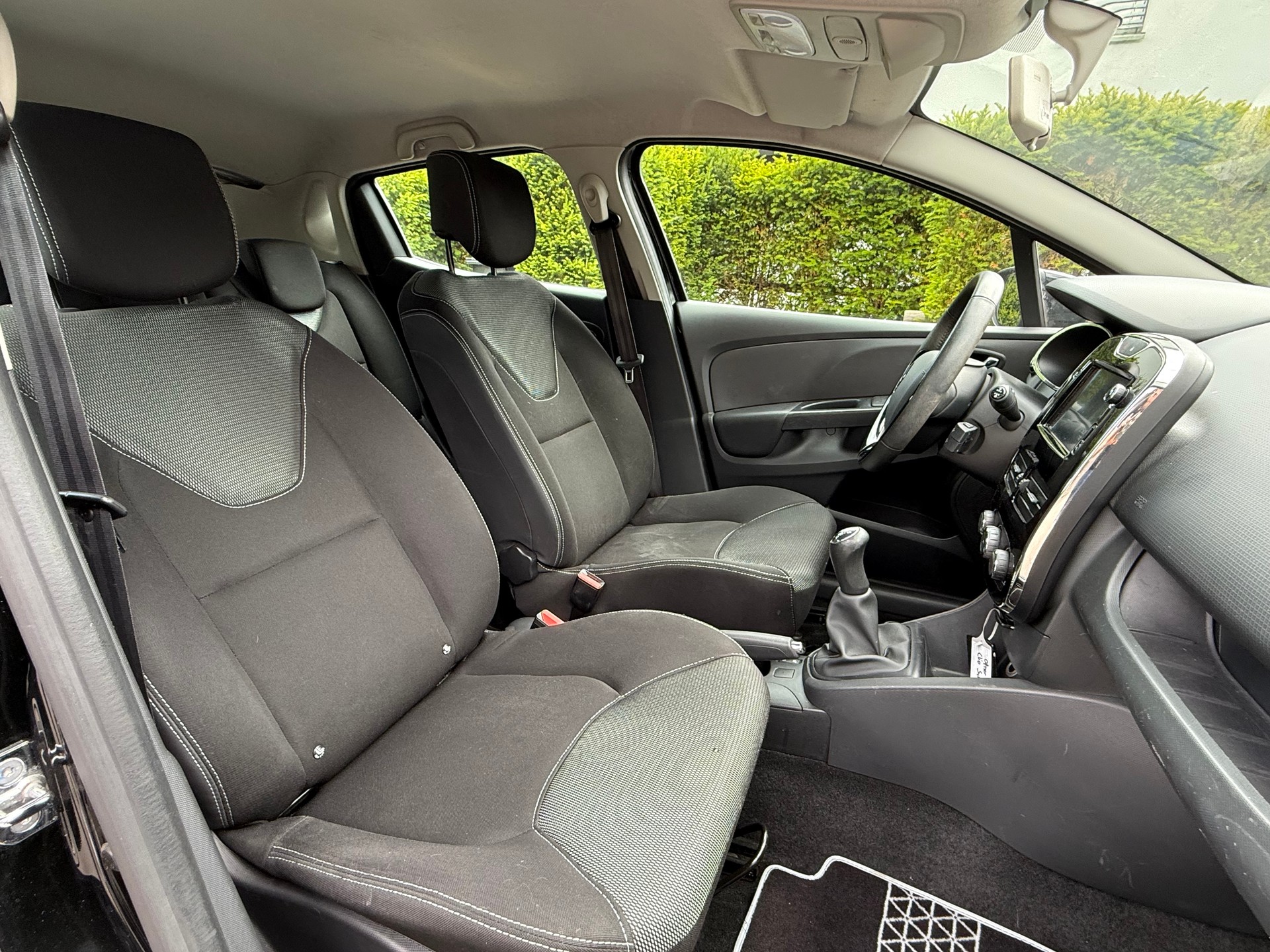 RENAULT Clio 0.9 12V Dynamique-image-9