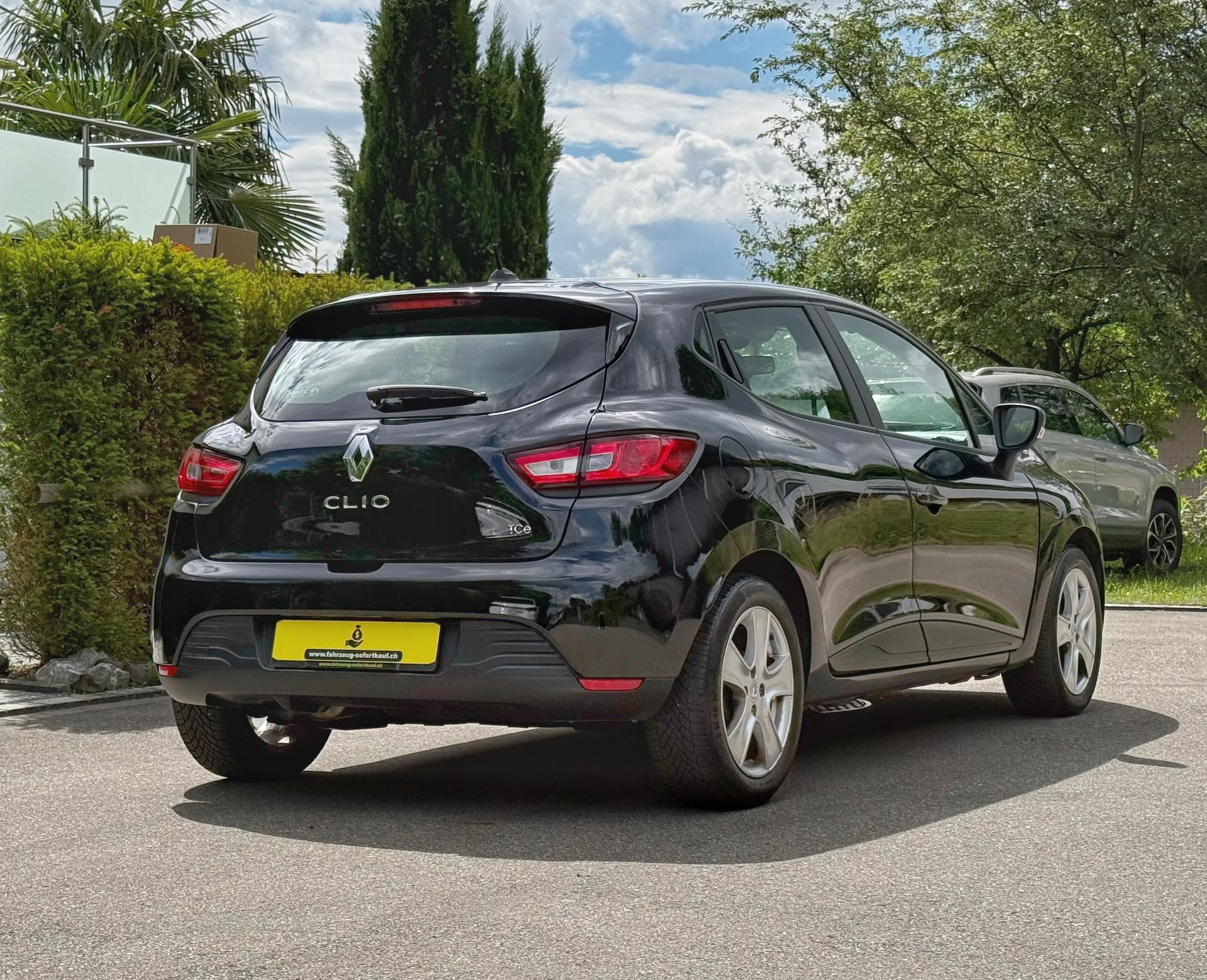 RENAULT Clio 0.9 12V Dynamique-image-3