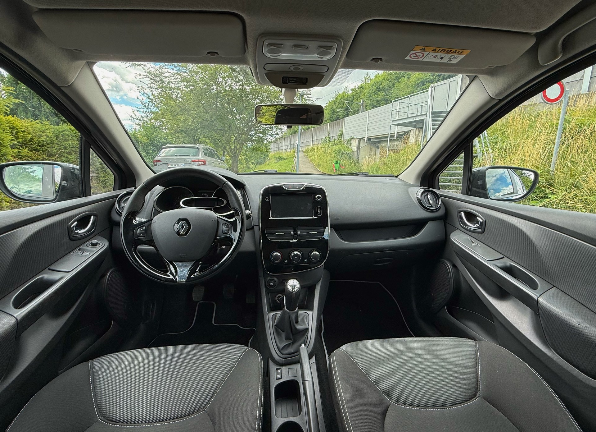 RENAULT Clio 0.9 12V Dynamique-image-12