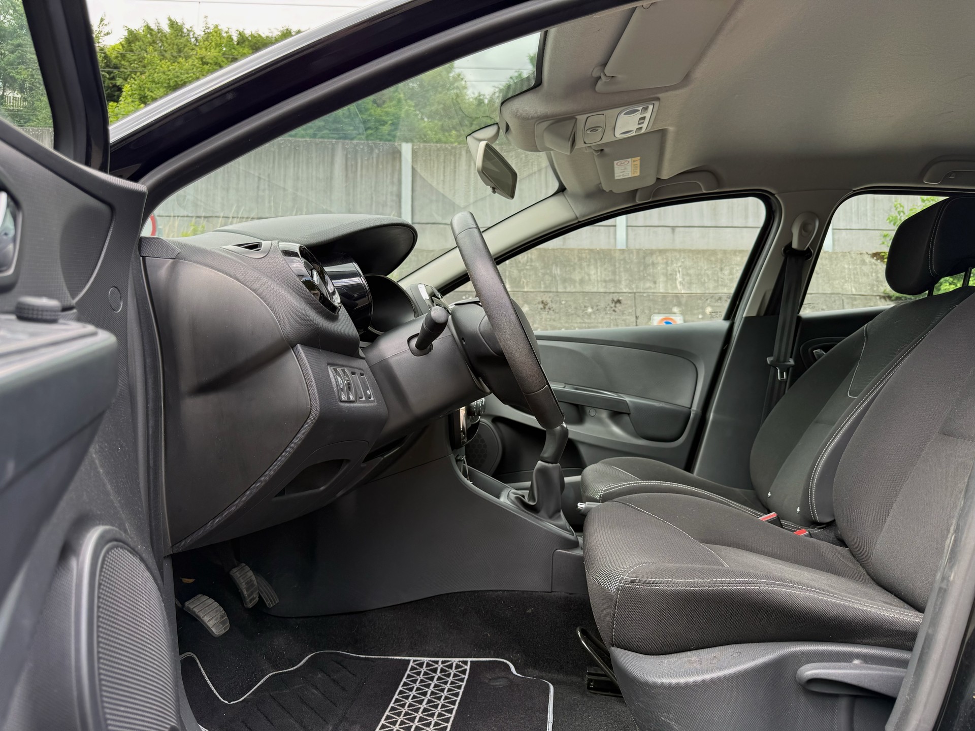 RENAULT Clio 0.9 12V Dynamique-image-11