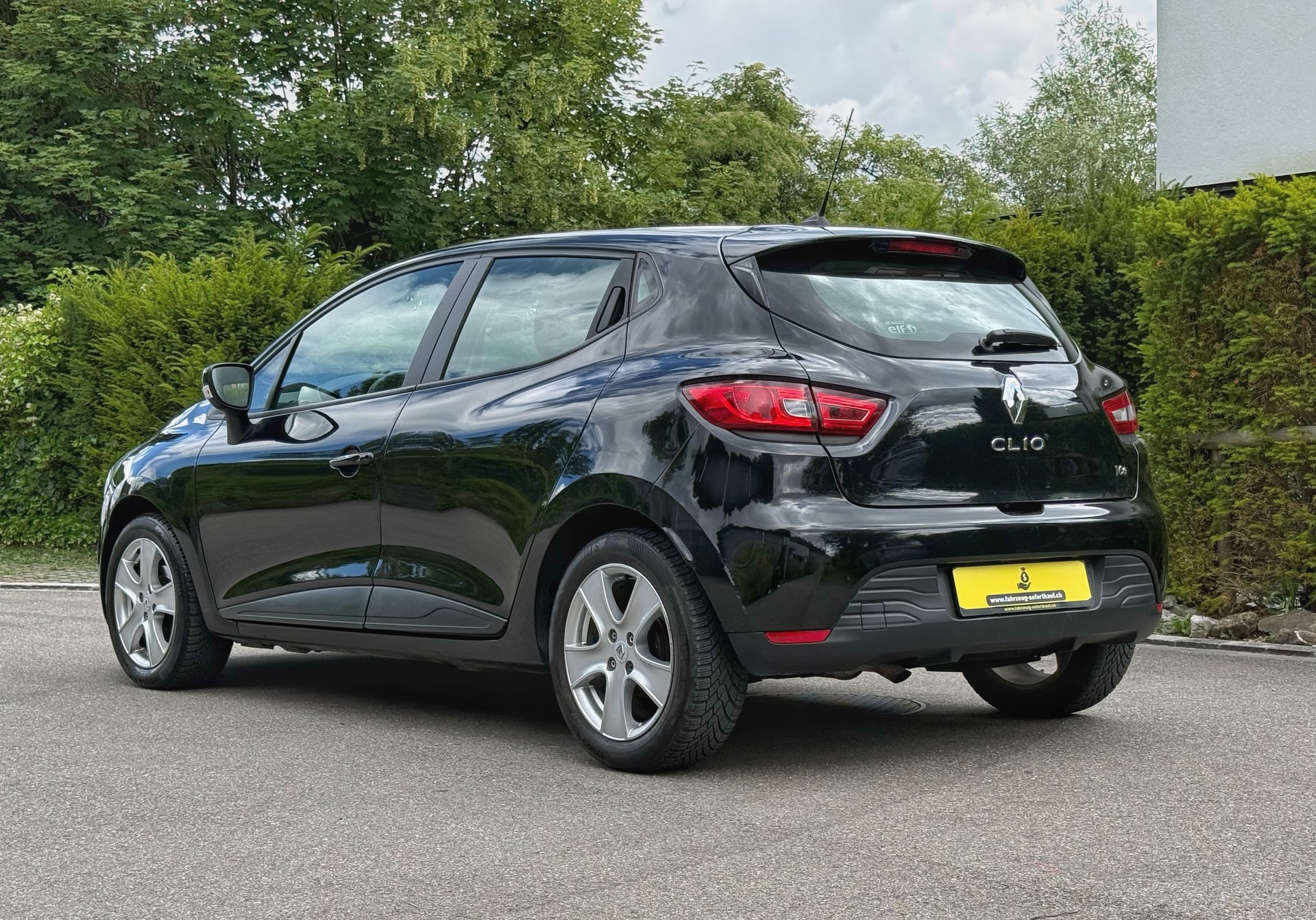 RENAULT Clio 0.9 12V Dynamique-image-5