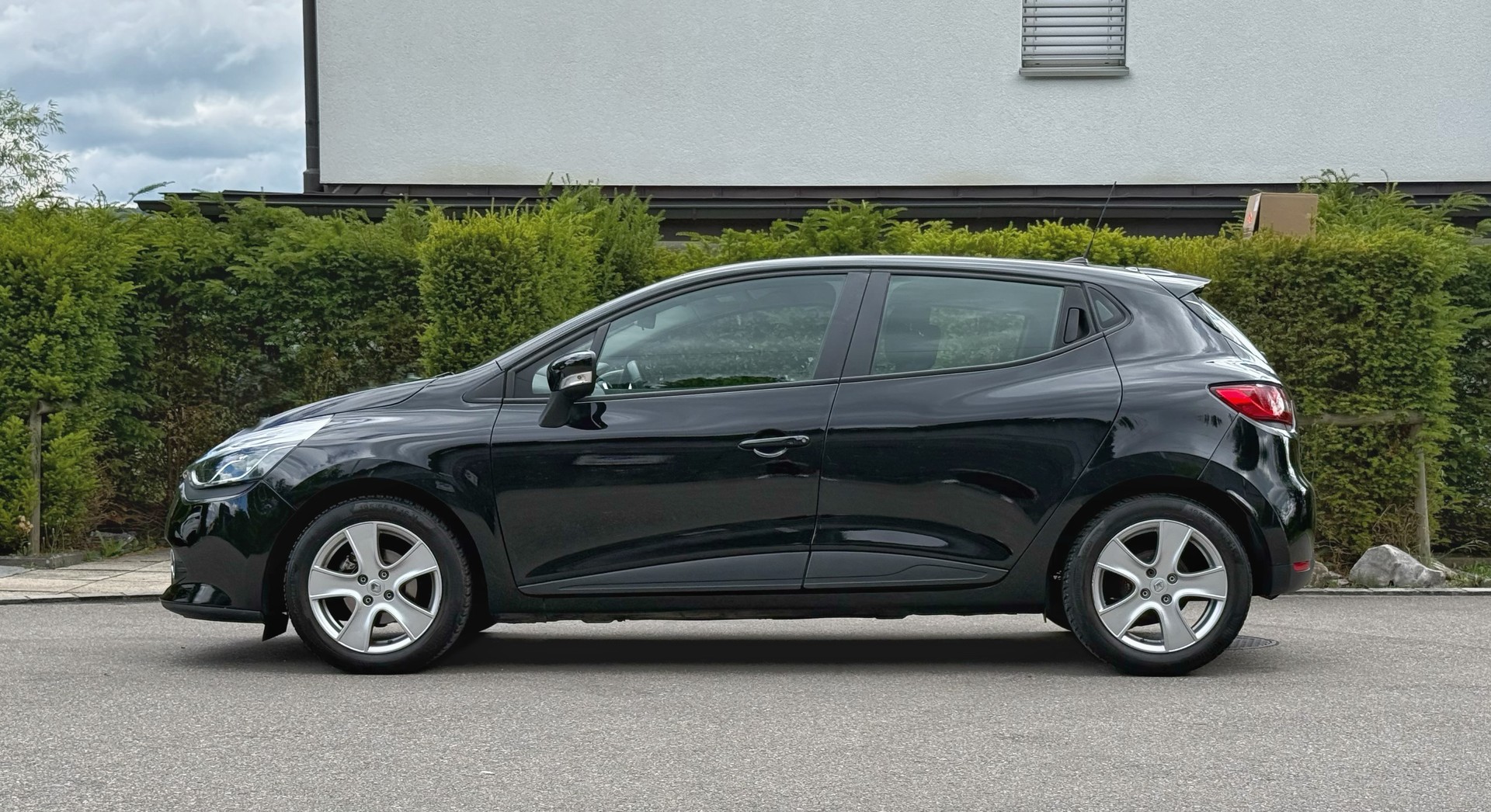 RENAULT Clio 0.9 12V Dynamique-image-6