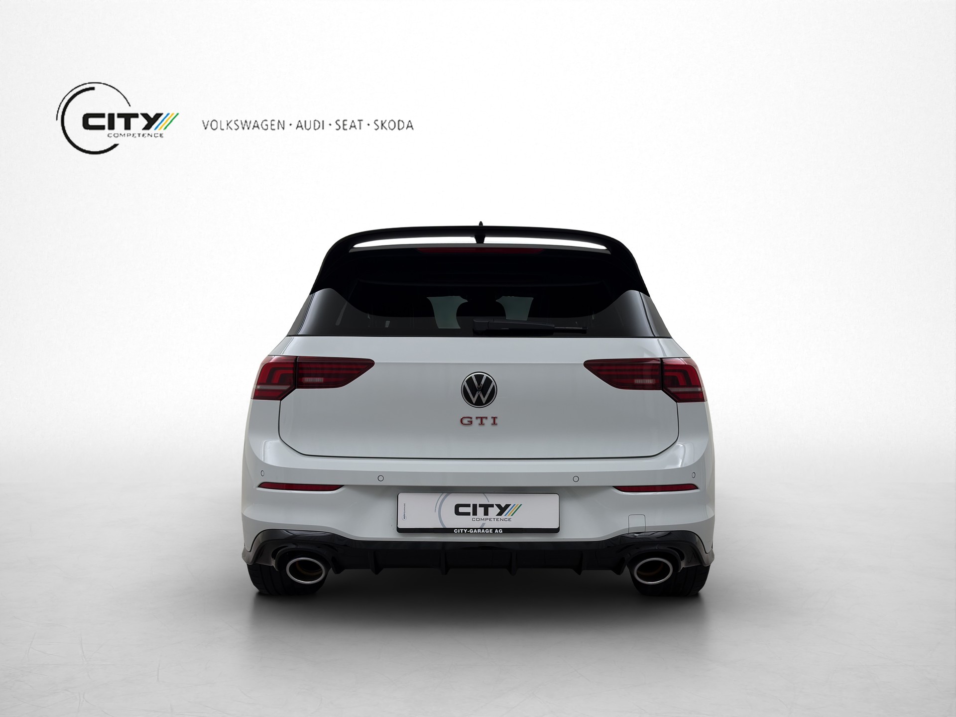 VW Golf 8 2.0 TSI GTI Clubsport Black Style-image-4