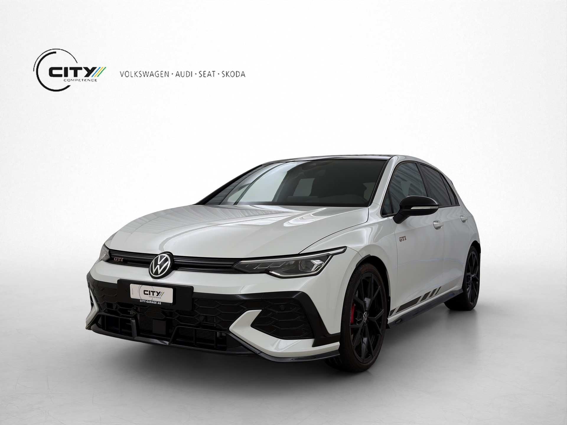 VW Golf 8 2.0 TSI GTI Clubsport Black Style-image-0