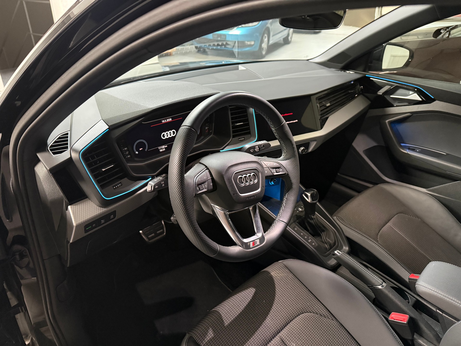 AUDI A1 allstreet 30 TFSI S-tronic-image-9