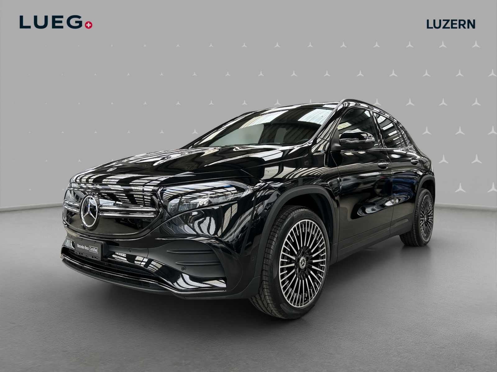 MERCEDES-BENZ EQA 300 AMG Line 4Matic-image-0
