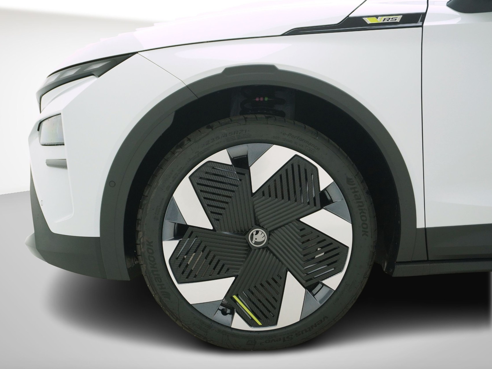 SKODA Elroq RS-MAXX 4x4-image-9