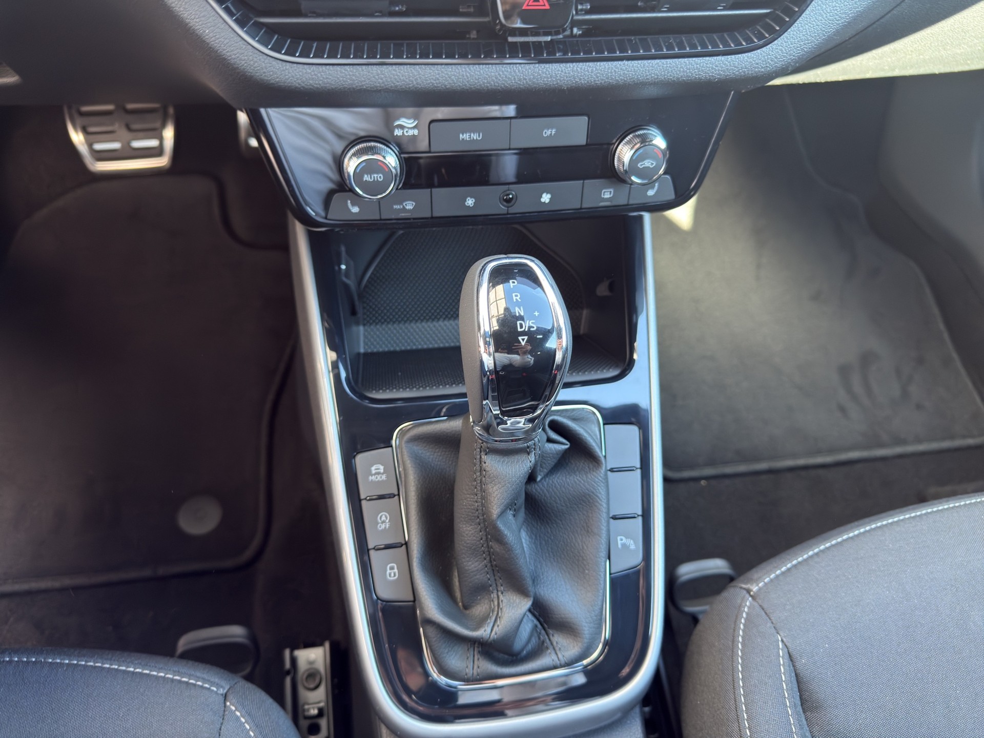 SKODA Fabia 1.0 TSI Dynamic DSG-image-14