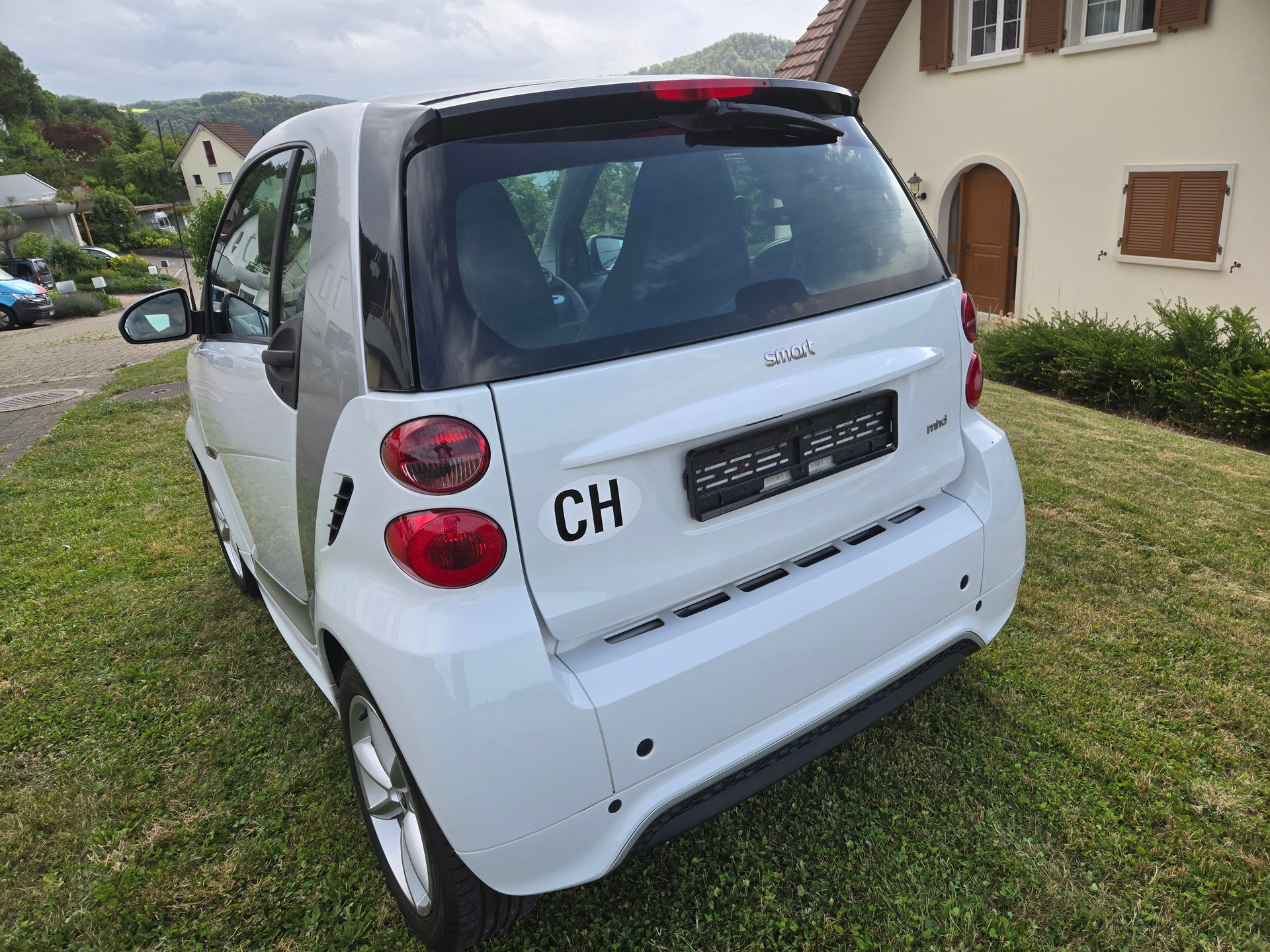 SMART Coupe-image-6