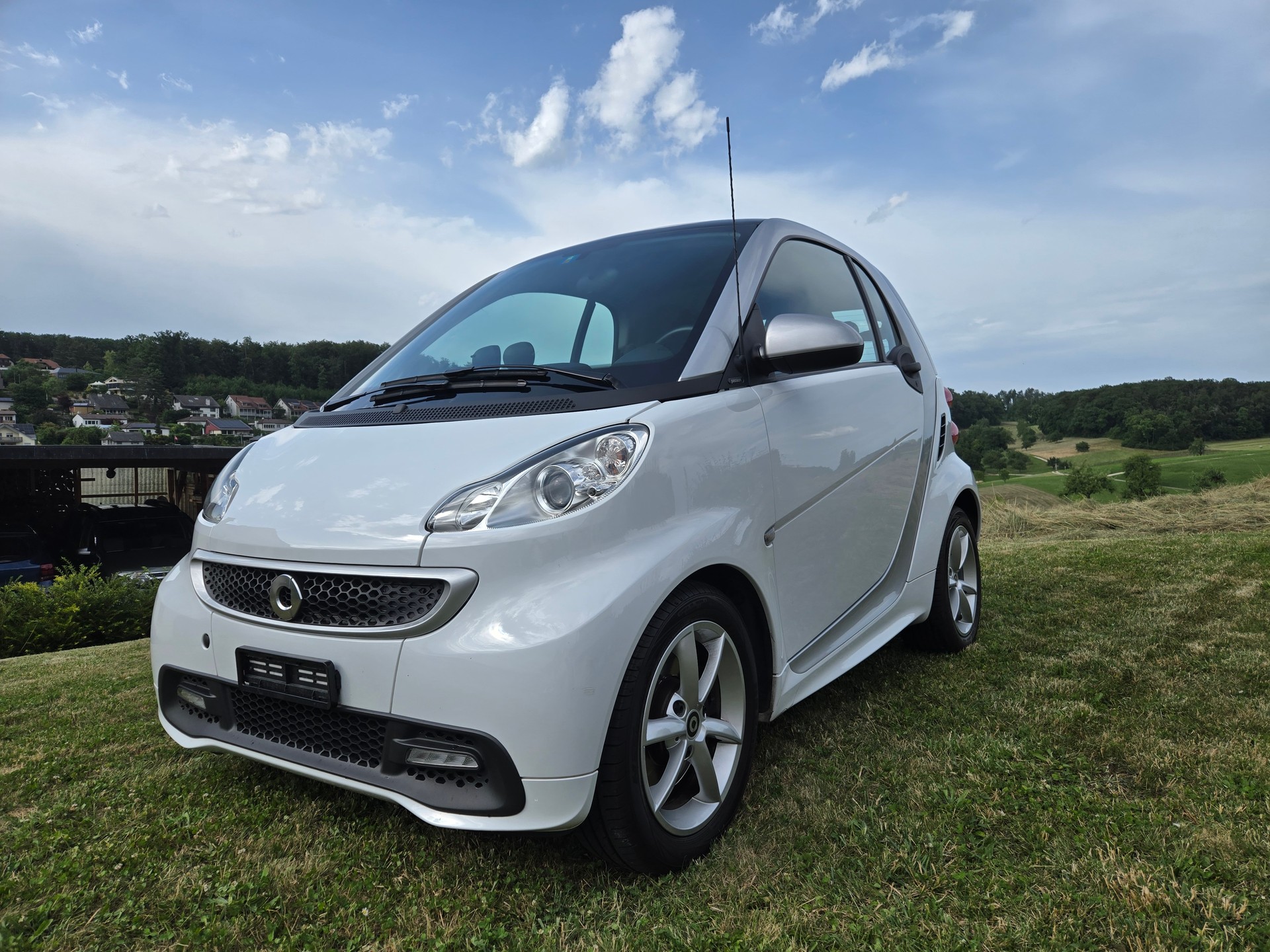 SMART Coupe-image-0