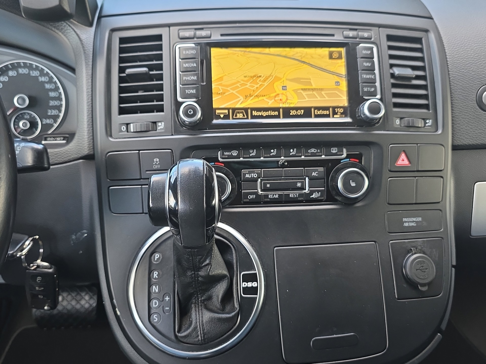 VW T5 Multivan 2.0 Bi-TDI CR Highline DSG-image-11