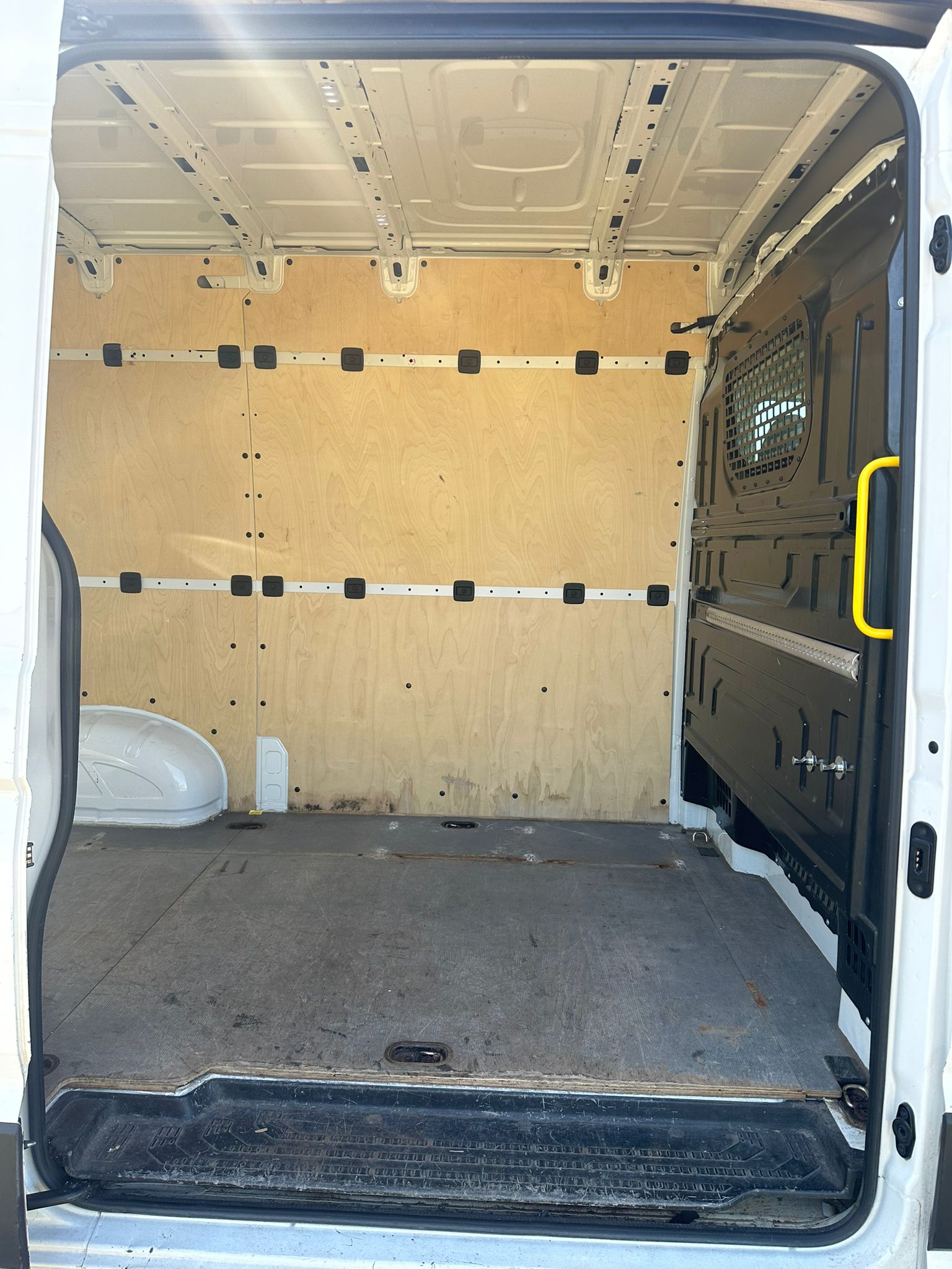 VW Crafter 35 2.0 TDI Entry L3-image-11