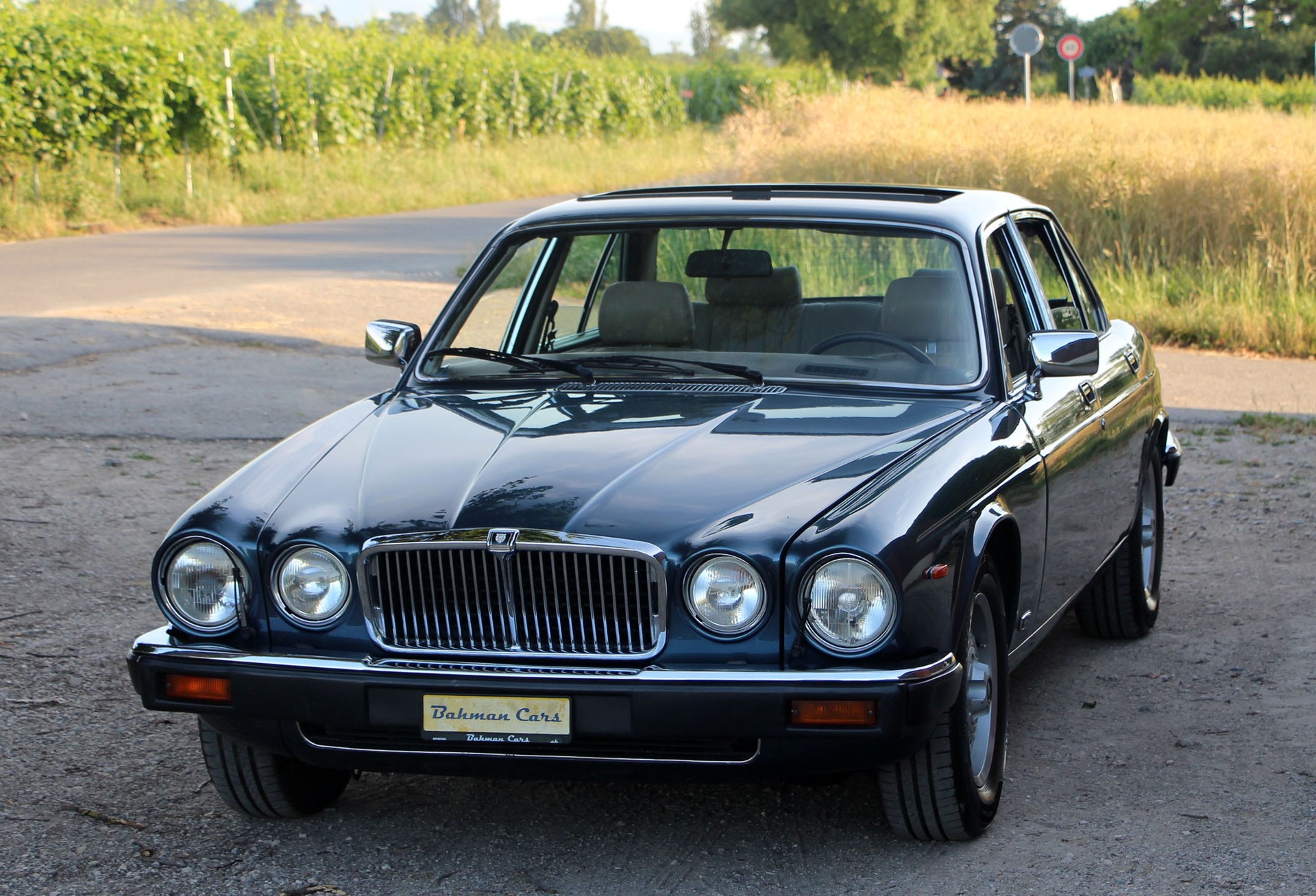 JAGUAR XJ6 4.2 Sovereign-image-21