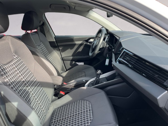 AUDI A1 Sportback 30 TFSI advanced Attraction S-tronic-image-16