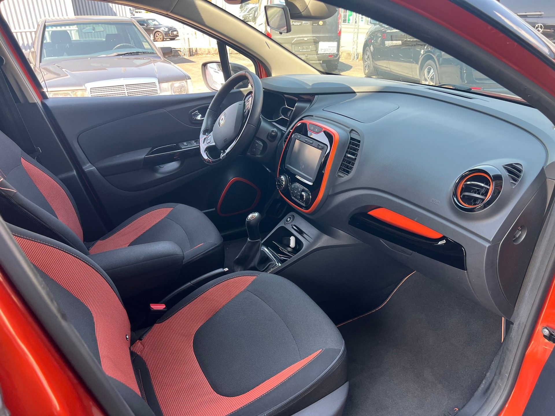 RENAULT Captur 0.9 12V Dynamique-image-5