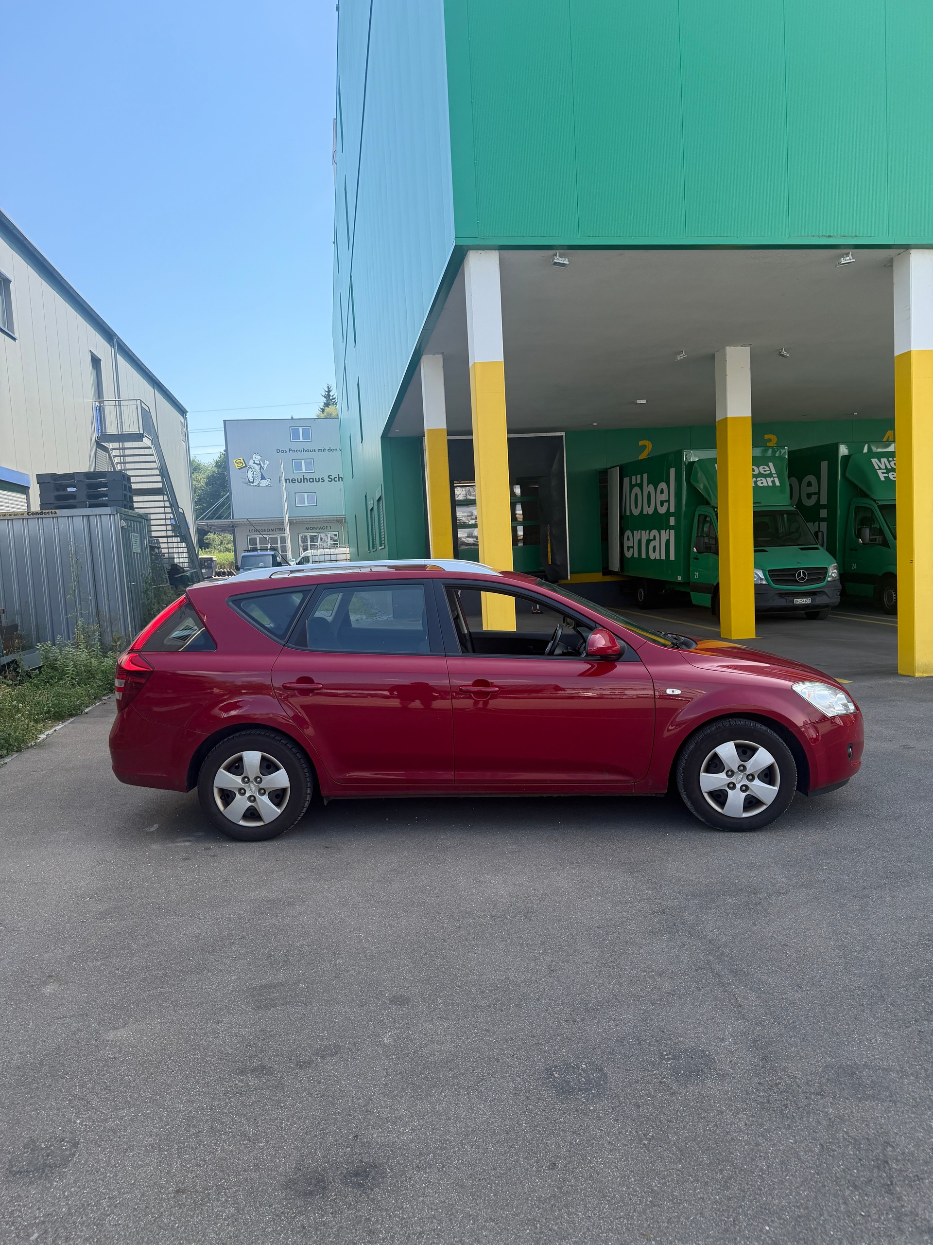 KIA Cee'd Sporty Wagon 1.4 16V Eco-image-6