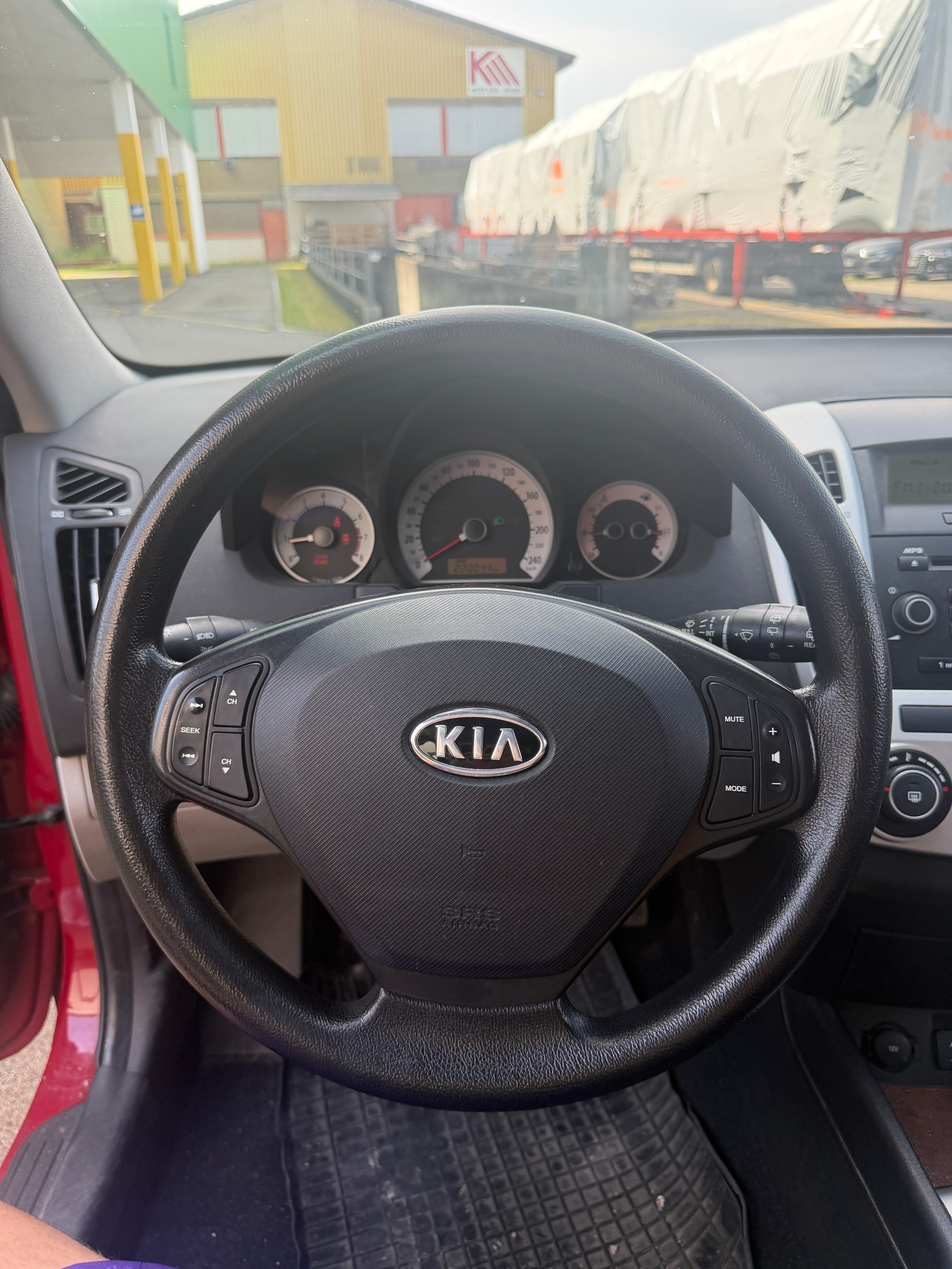 KIA Cee'd Sporty Wagon 1.4 16V Eco-image-11