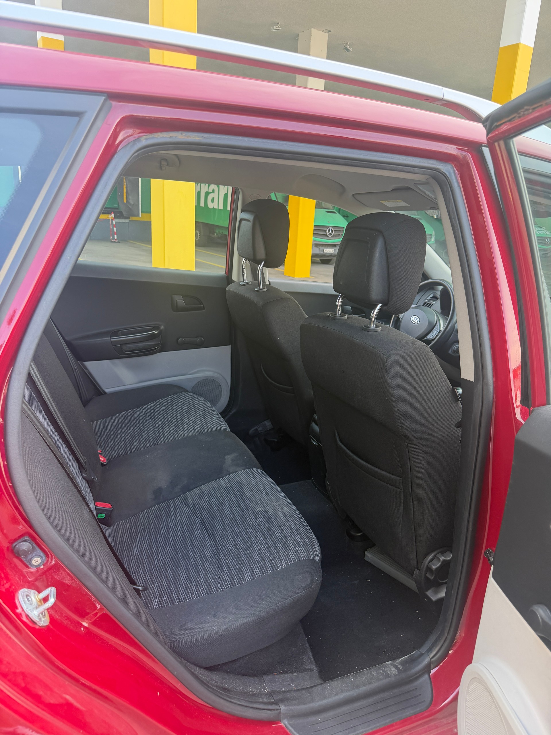 KIA Cee'd Sporty Wagon 1.4 16V Eco-image-13
