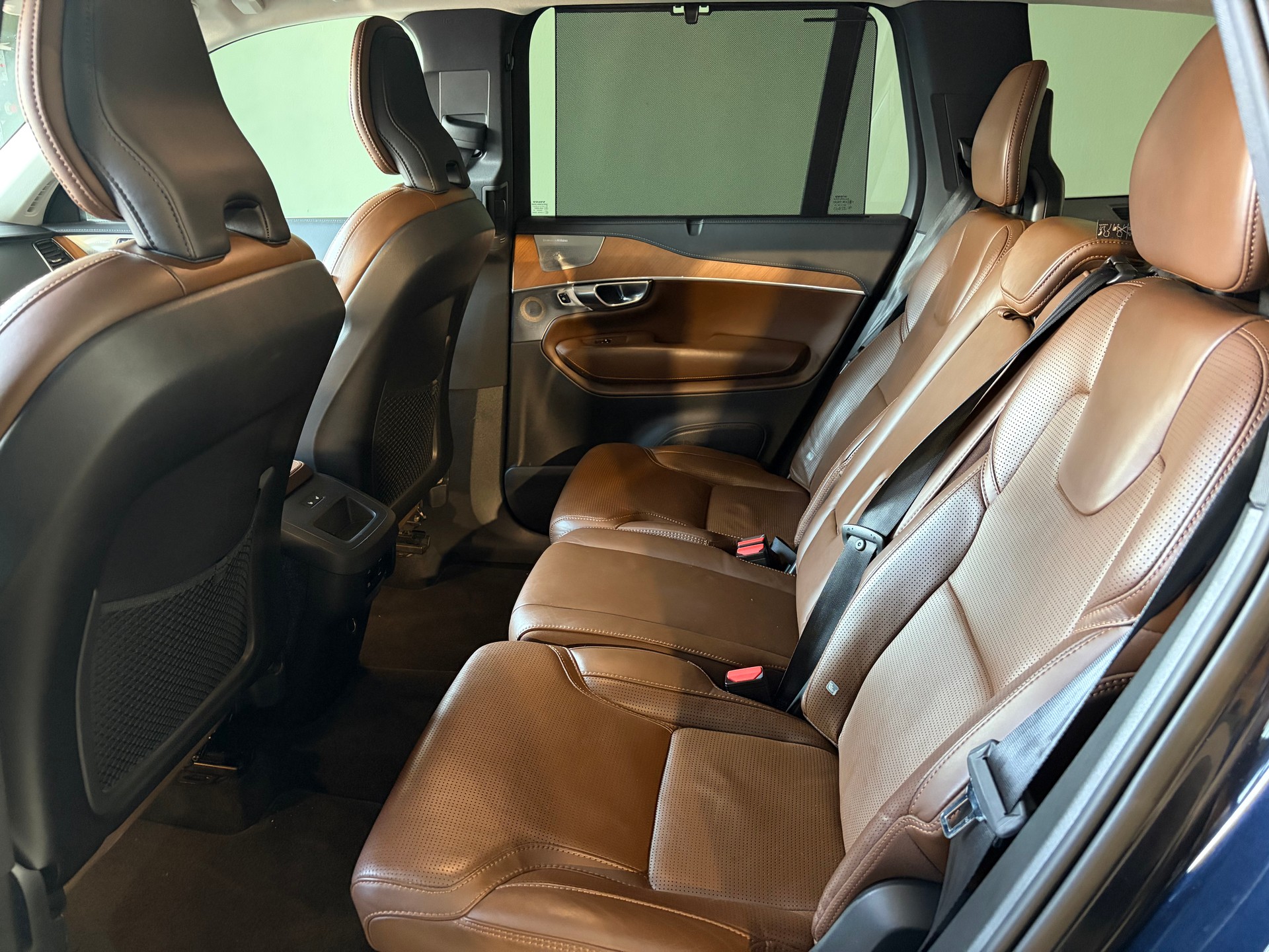 VOLVO XC90 D5 AWD Inscription Geartronic * STANDHEIZUNG*ANHÄNGERKUPPLUNG*-image-6