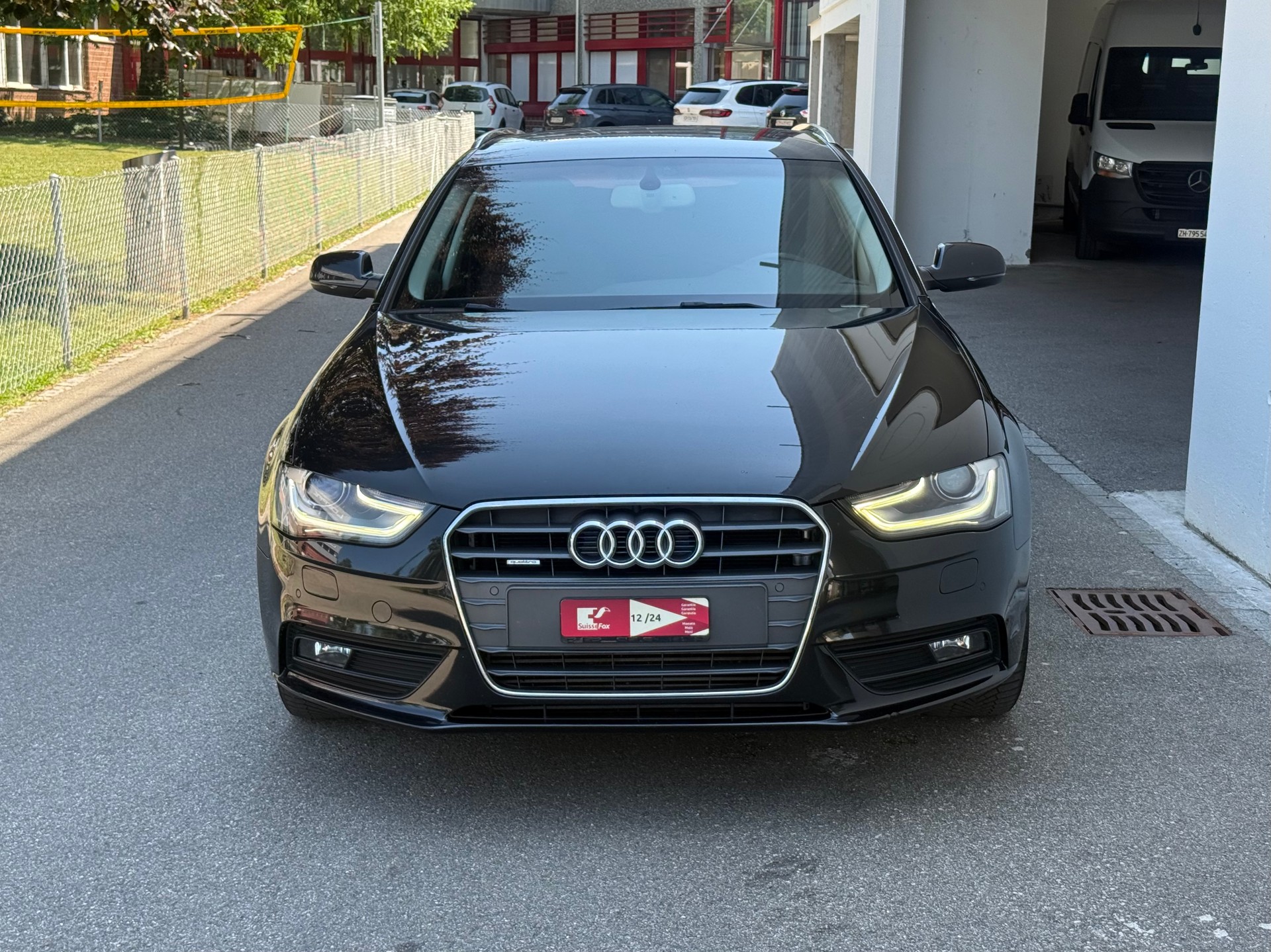 AUDI A4 Avant 2.0 TFSI quattro s-tronic-image-0